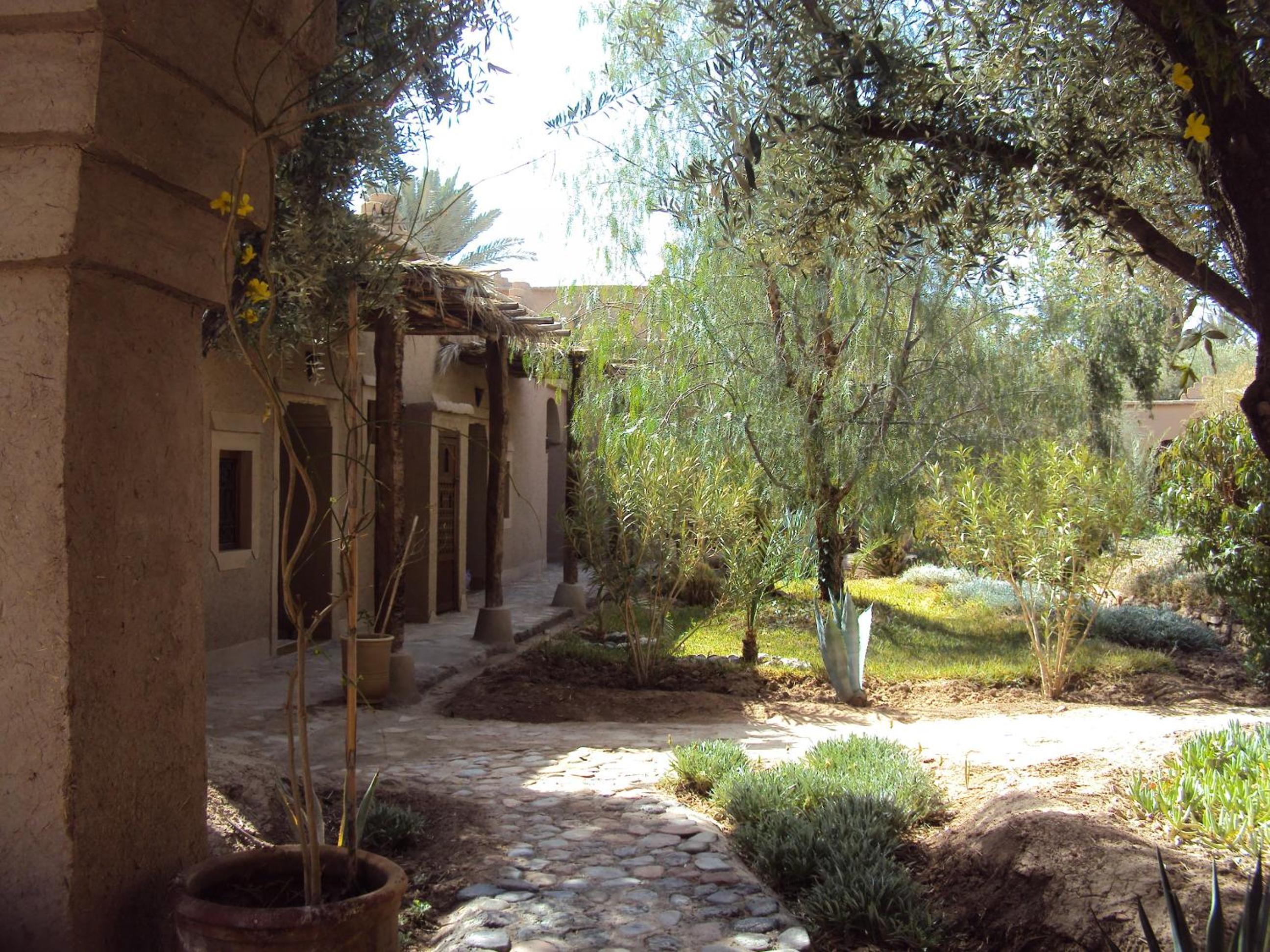 Dar Lorkam