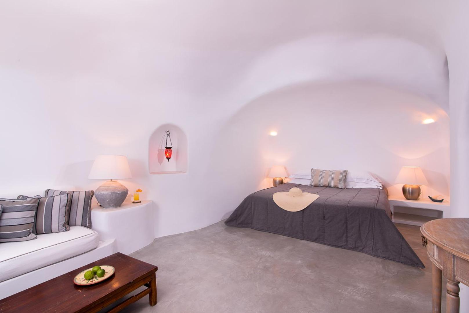 Oia Vacations - Pezoules of Oia - Property Image 33