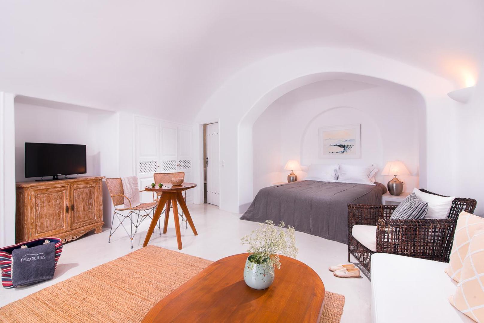 Oia Vacations - Pezoules of Oia - Property Image 56