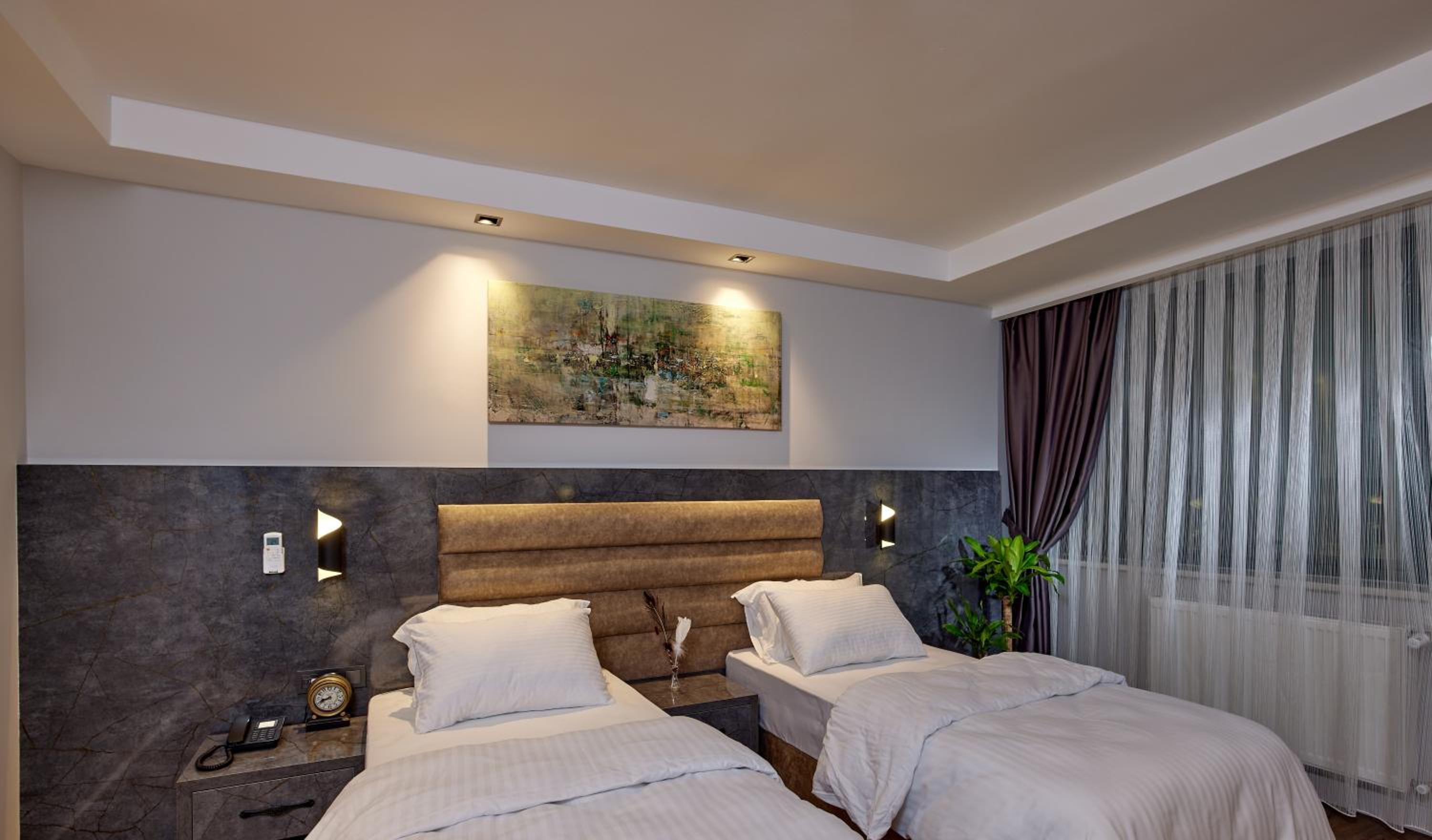 The Bold Otel - Image 38