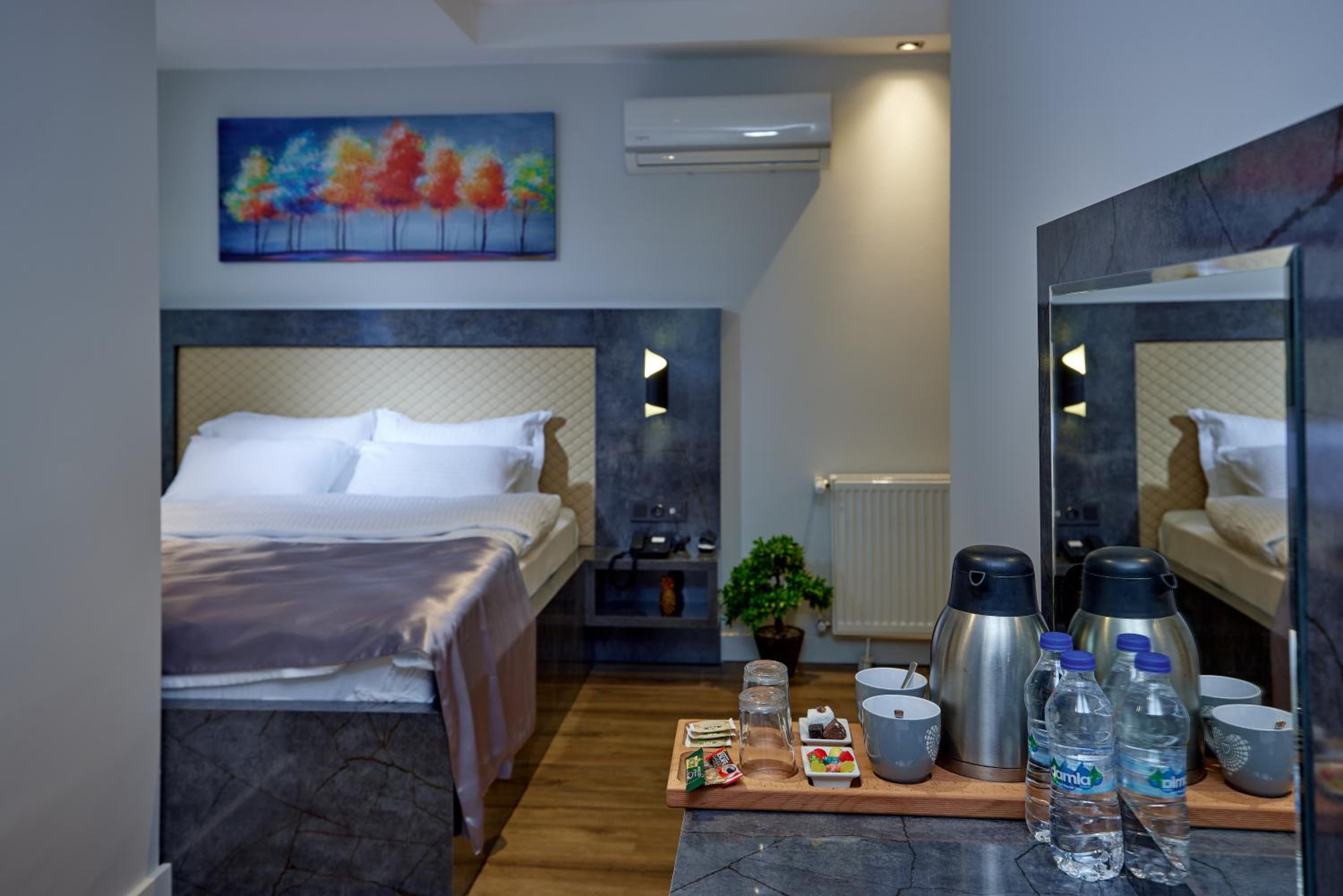 The Bold Otel - Image 21