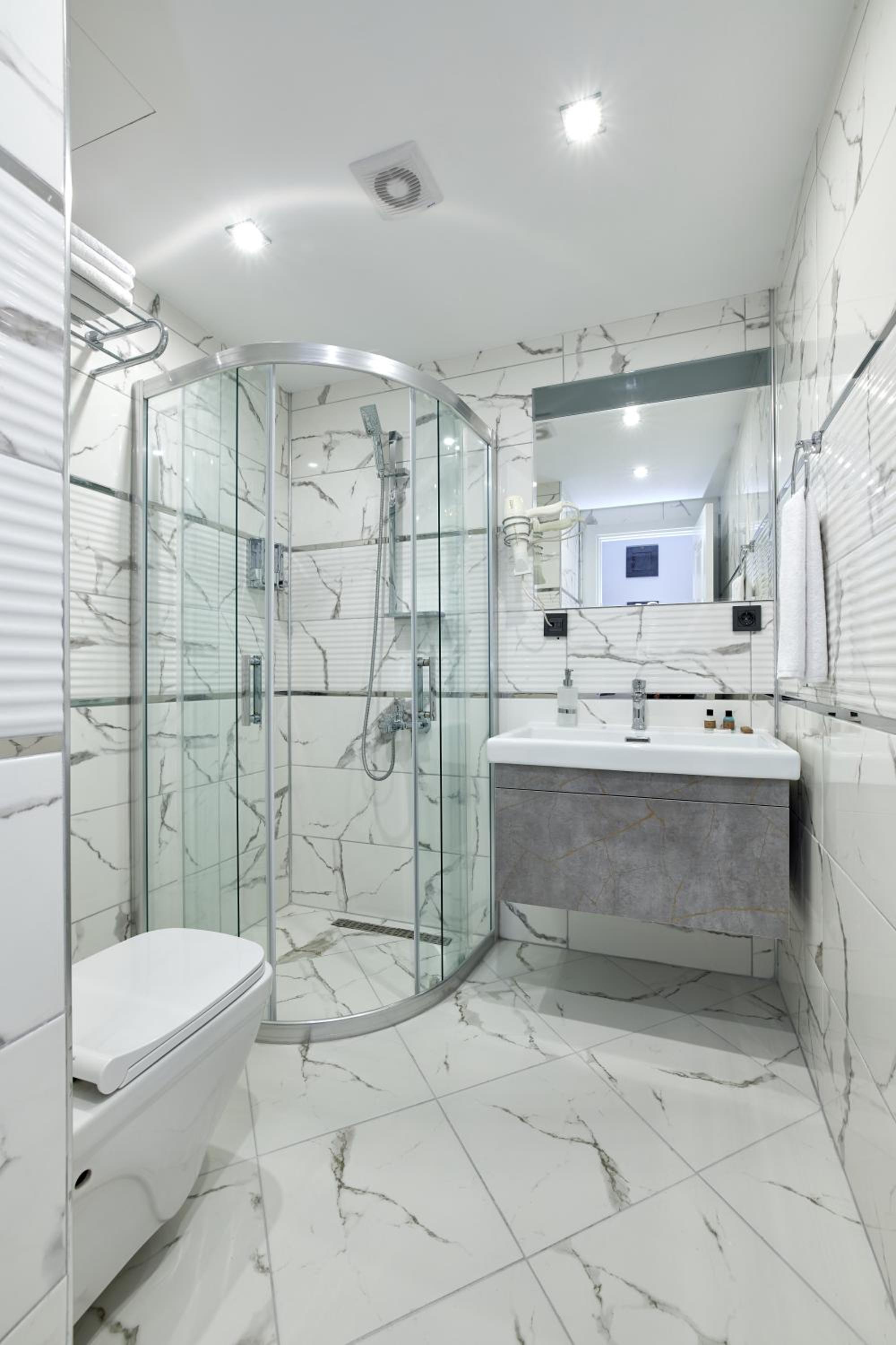 The Bold Otel - Image 15