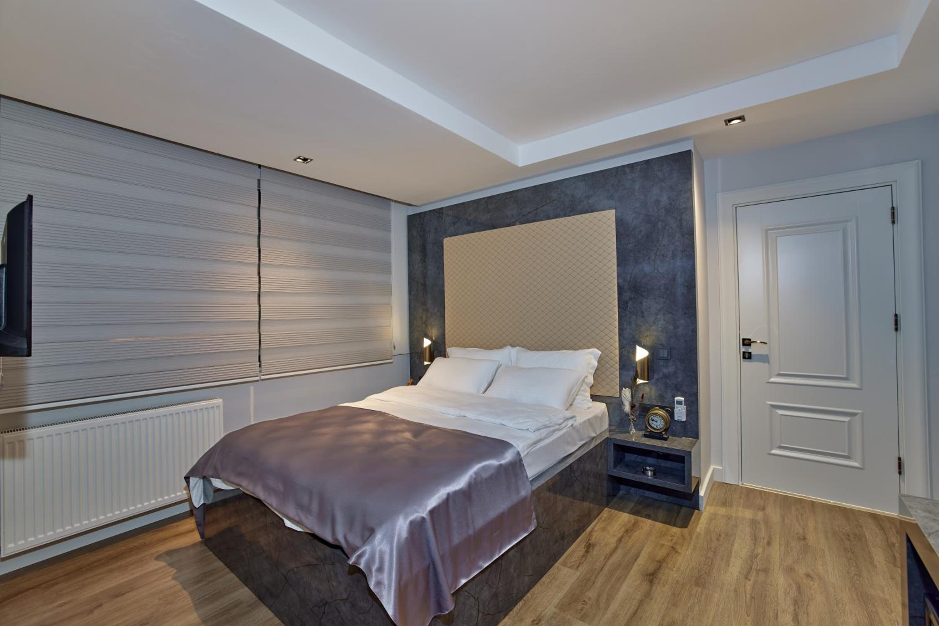 The Bold Otel - Image 11