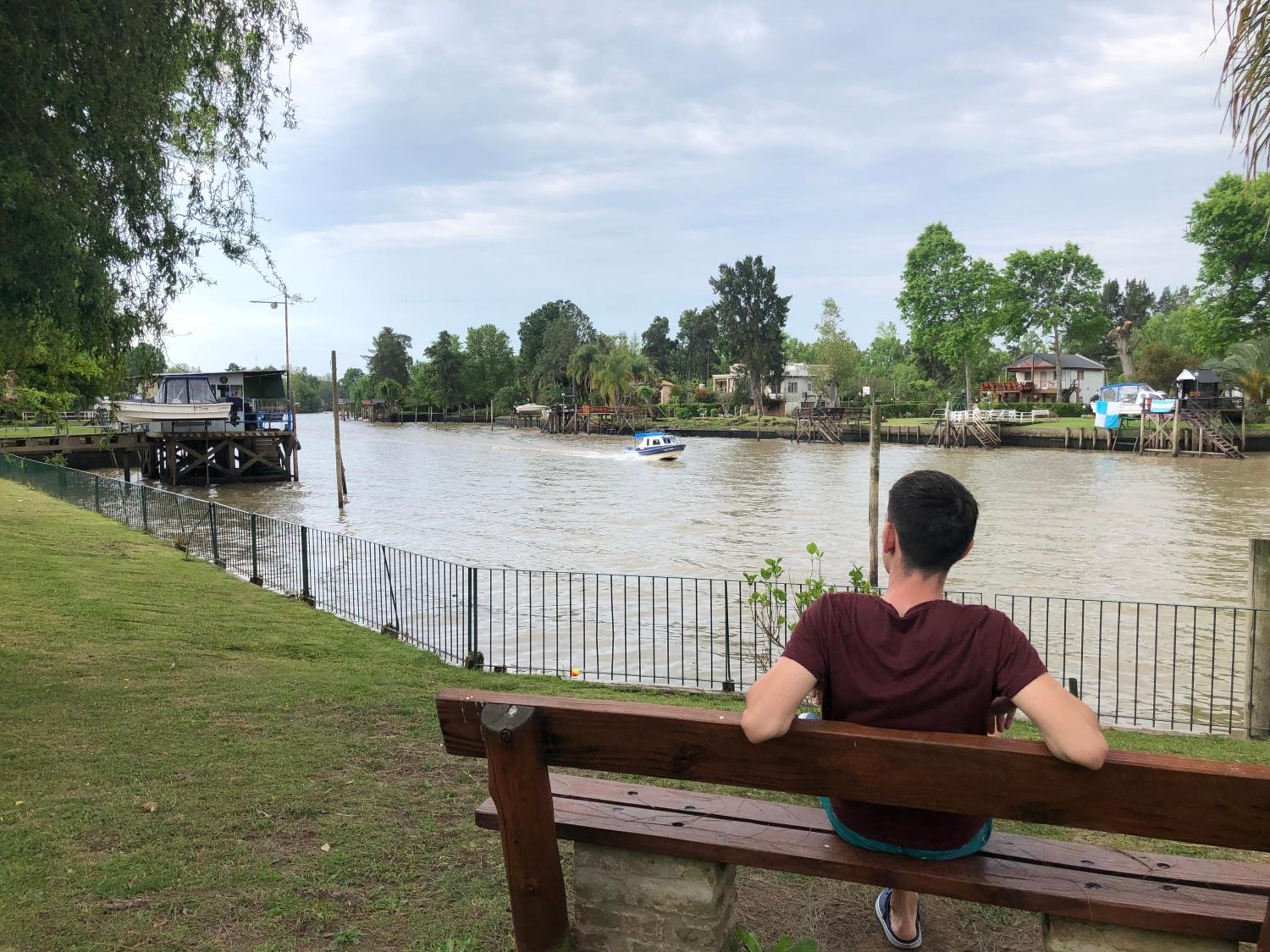 Aires Del Delta