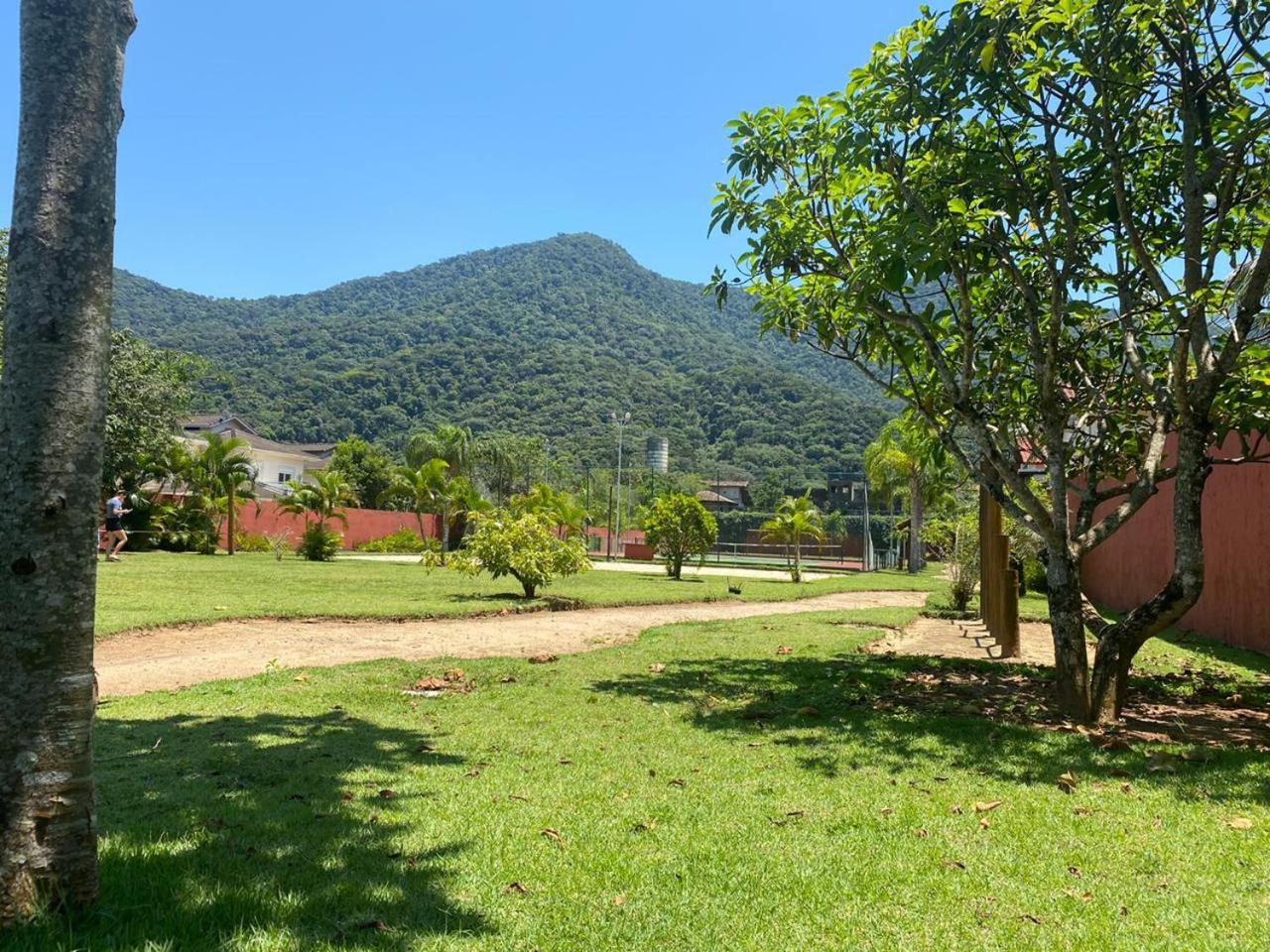 Excelente Condomínio em Maresias a 50mts da Praia