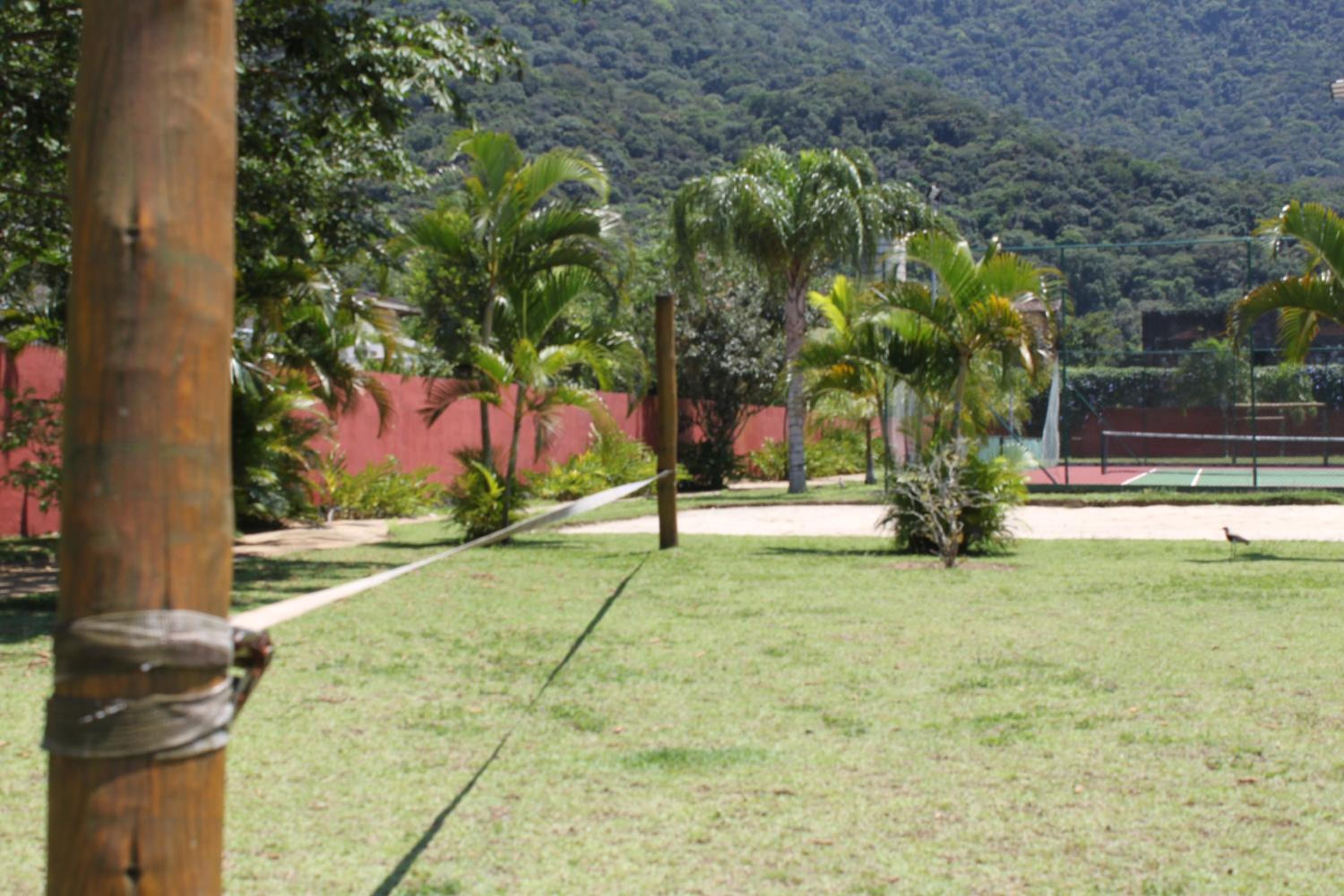 Excelente Condomínio em Maresias a 50mts da Praia