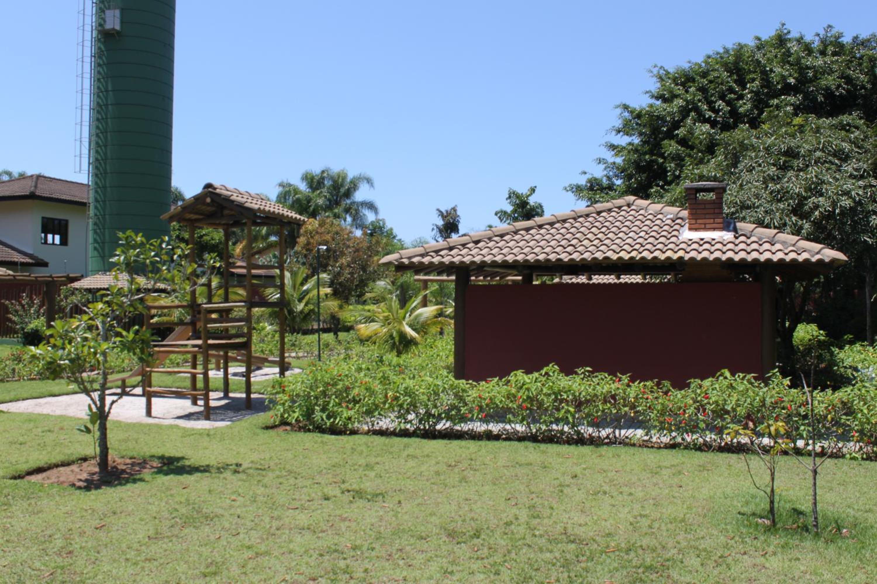Excelente Condomínio em Maresias a 50mts da Praia