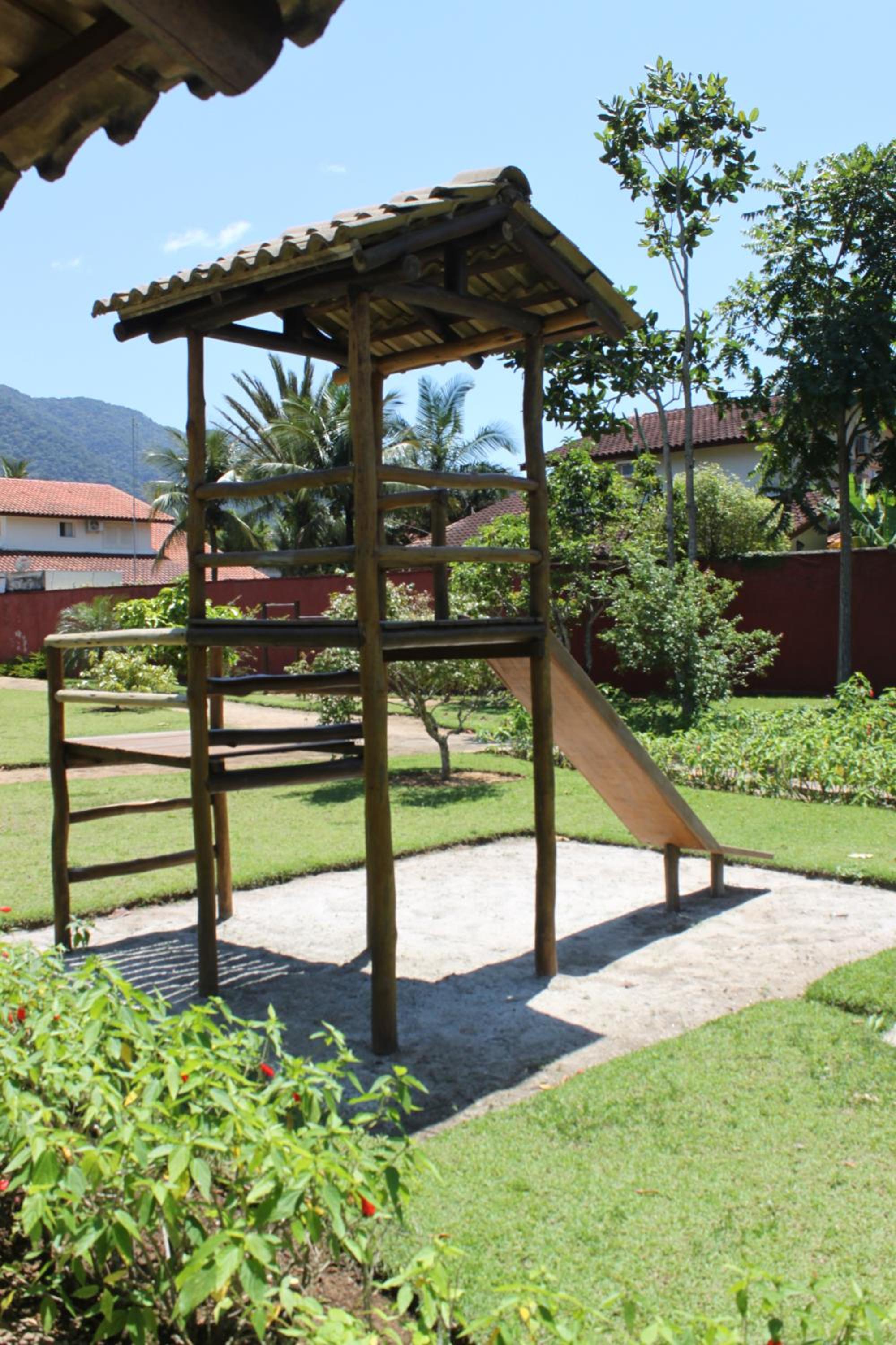 Excelente Condomínio em Maresias a 50mts da Praia