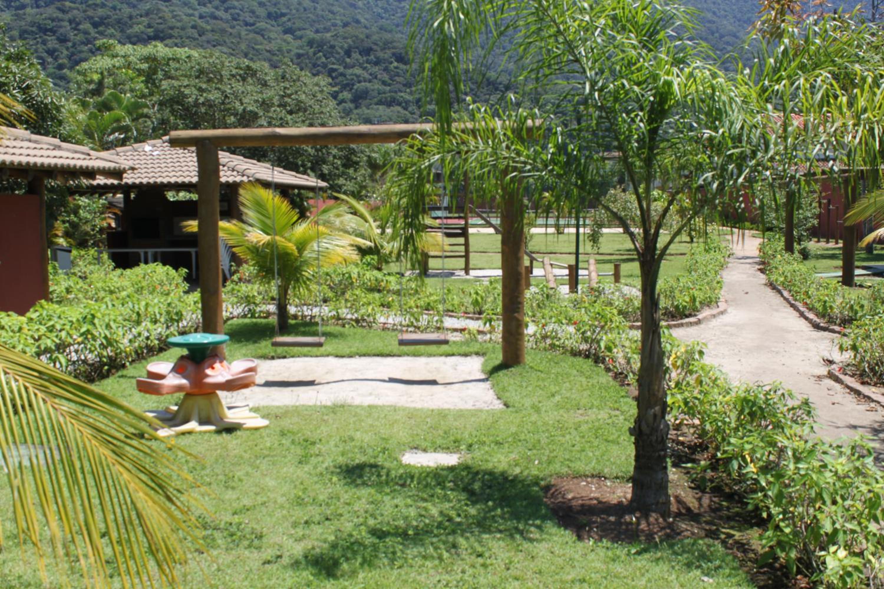 Excelente Condomínio em Maresias a 50mts da Praia