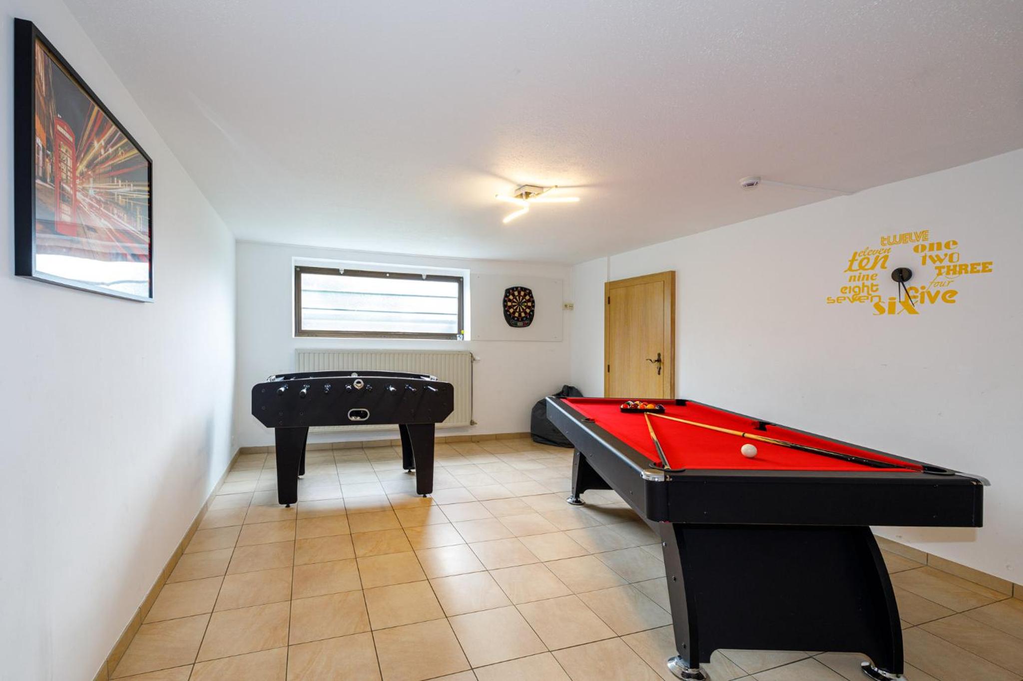 Luxueuse et spacieuse villa avec sauna et piscine