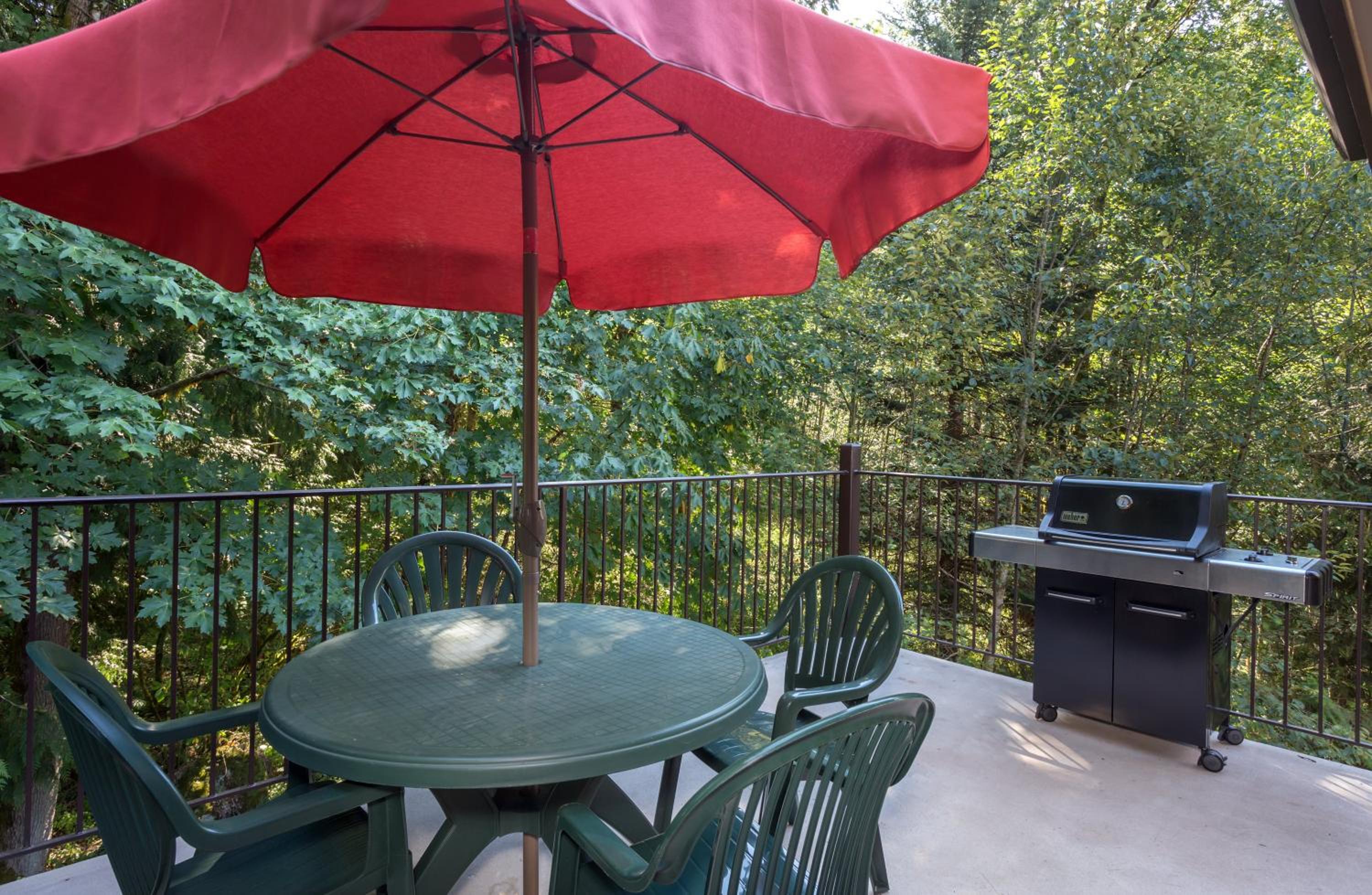 Whispering Woods Resort