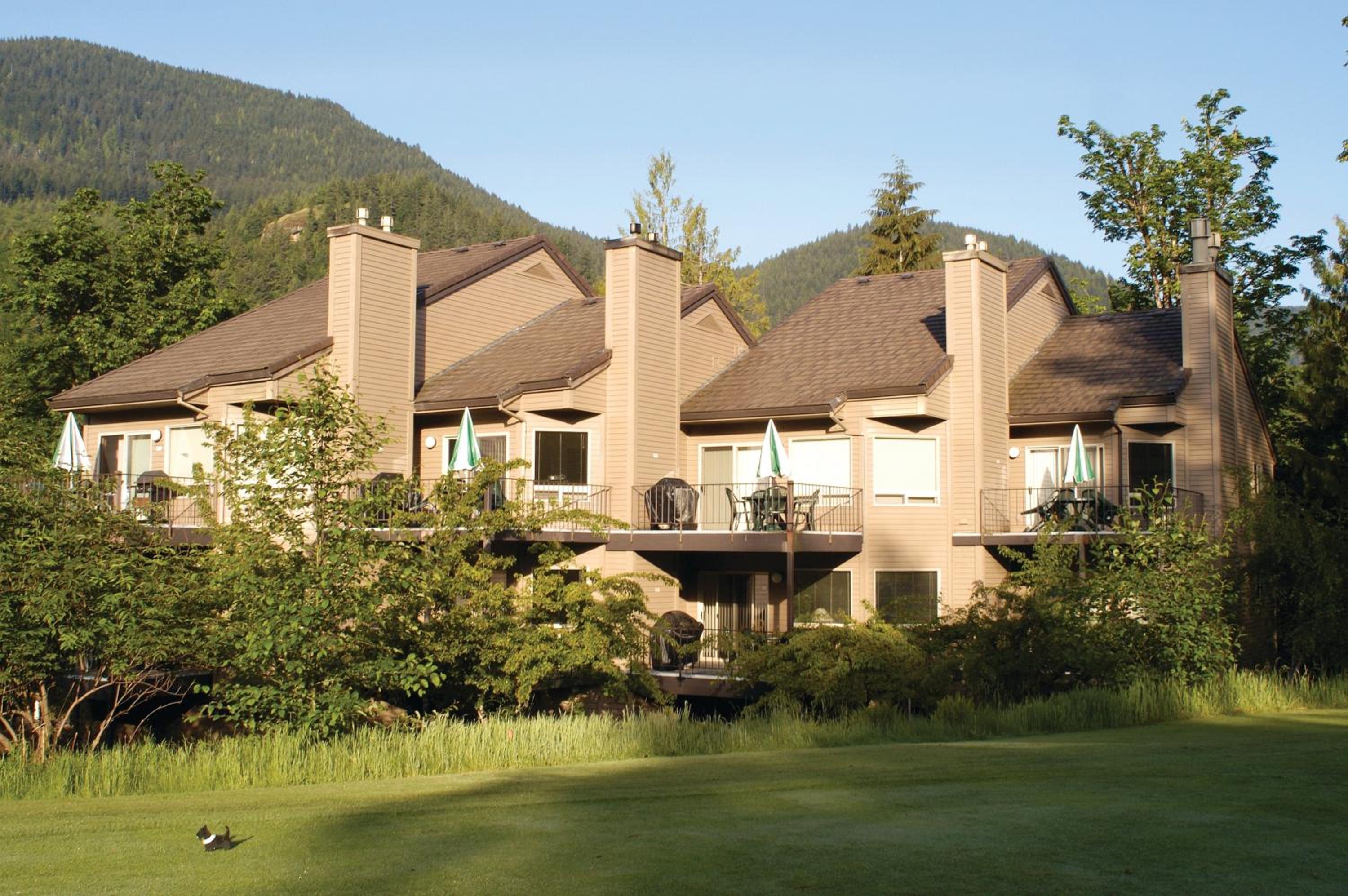 Whispering Woods Resort