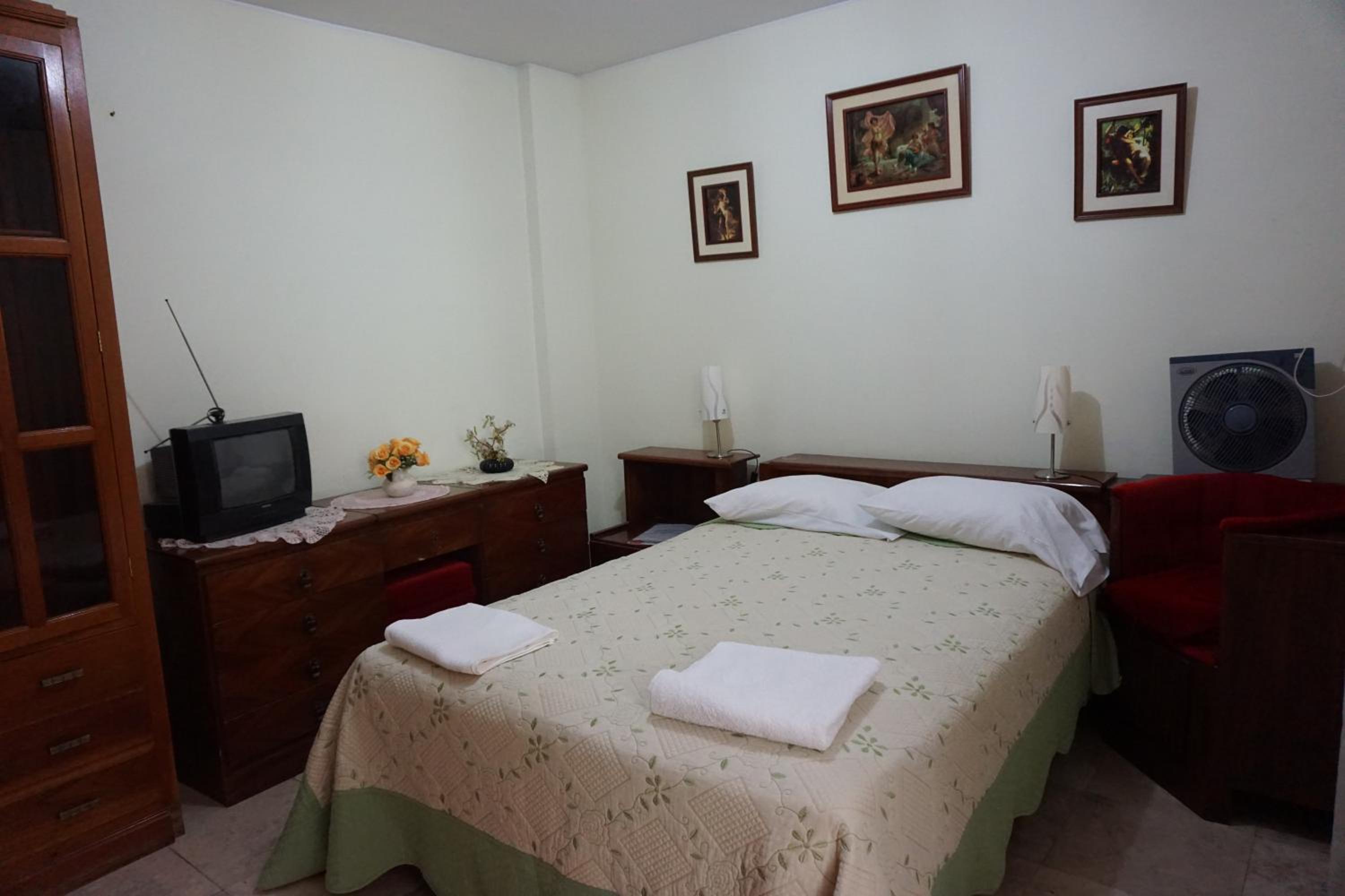 Hostal Camiluz view 2