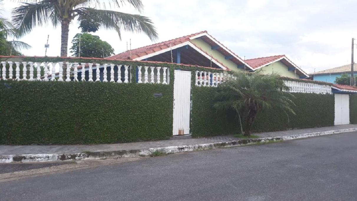 CASA PRAIA PERUÍBE PISCINA