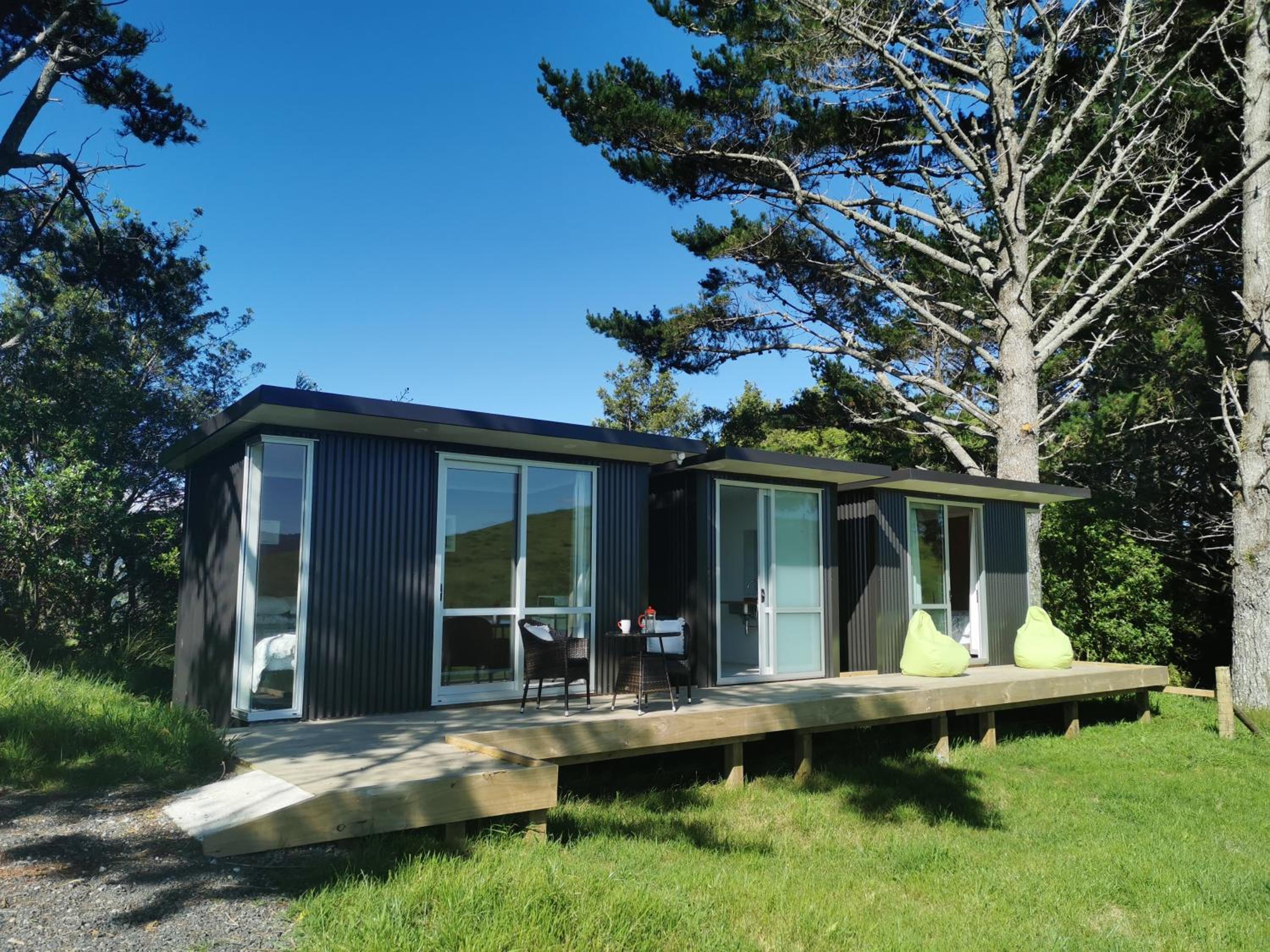 Waihi Gold Alpacas 3 or 4 people view 3