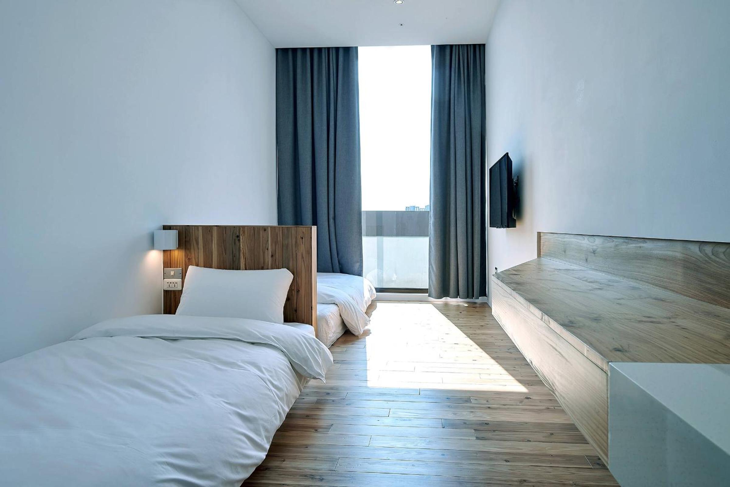 Star Hostel Taichung Parklane view 5