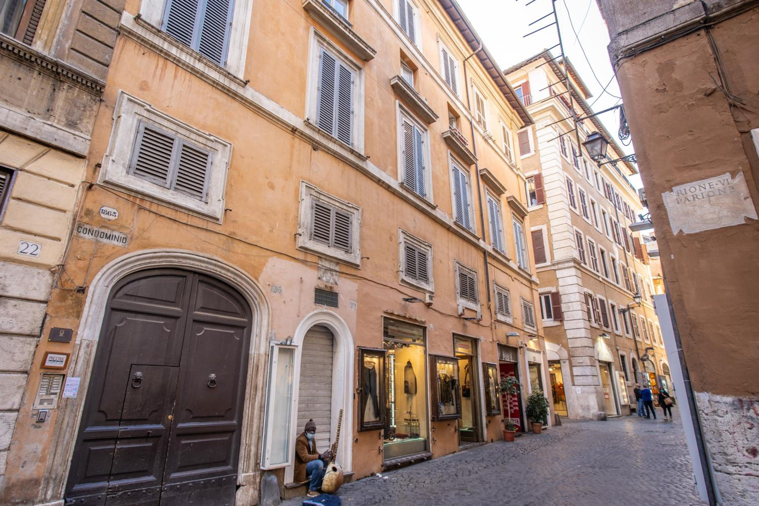Giubbonari Street