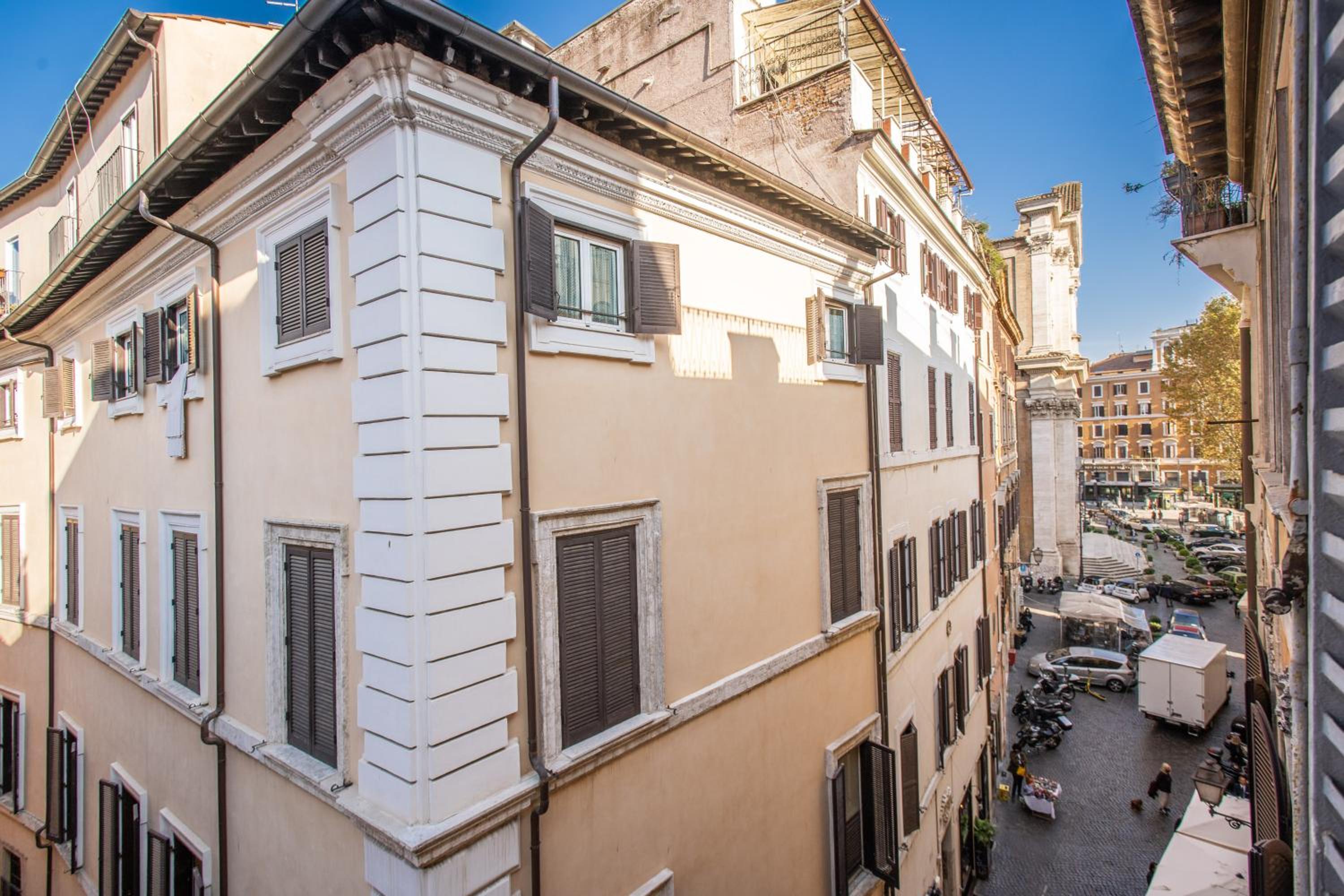 Giubbonari Street