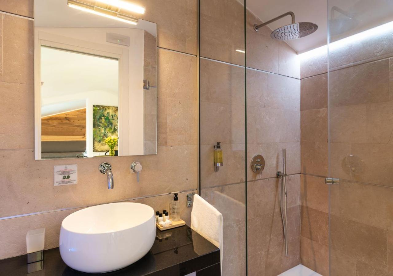 Re Dionisio Luxury Suites