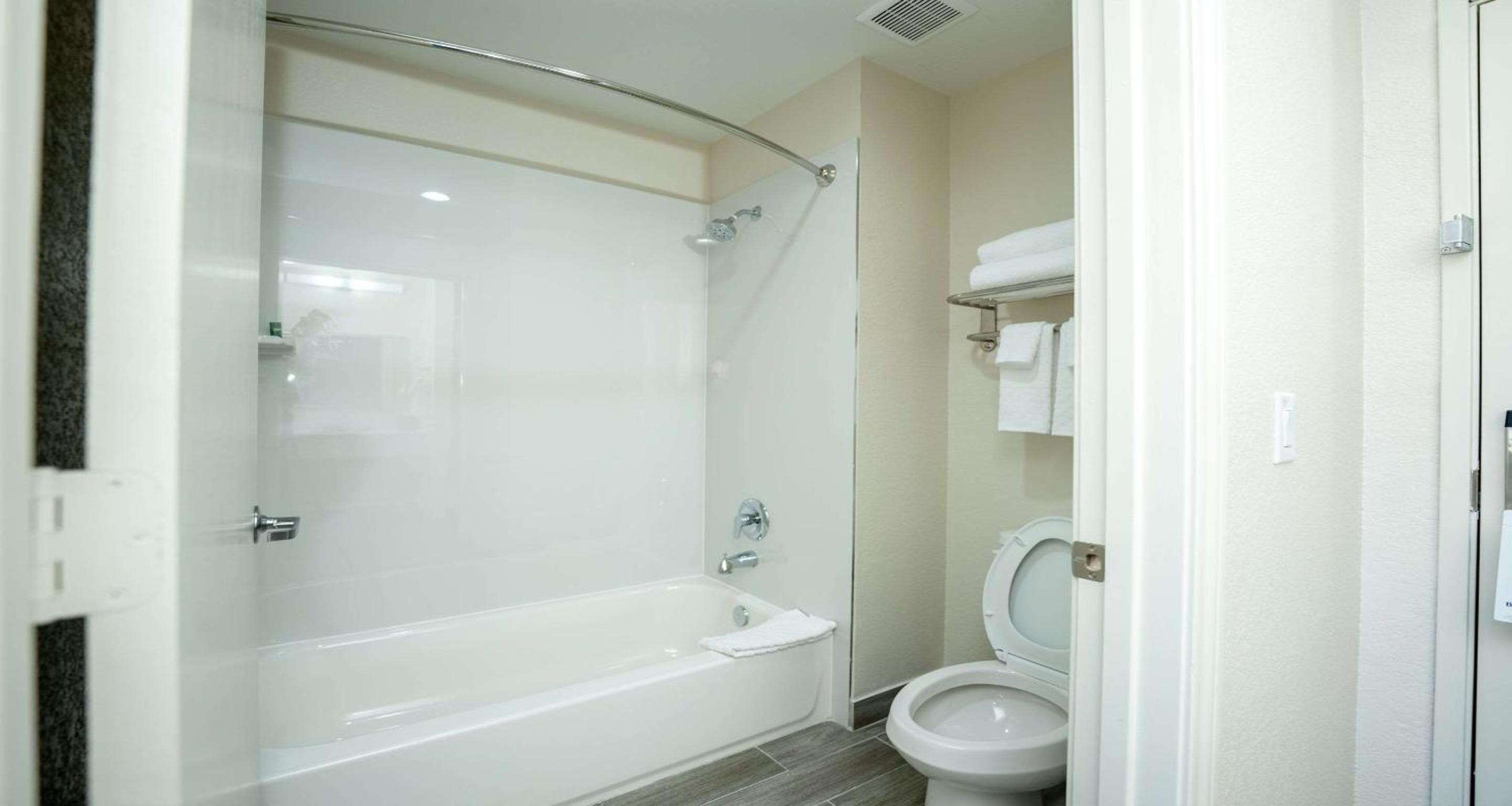 Best Western Houston Bush IAH Intercontinental Airport Inn - Property Image 13