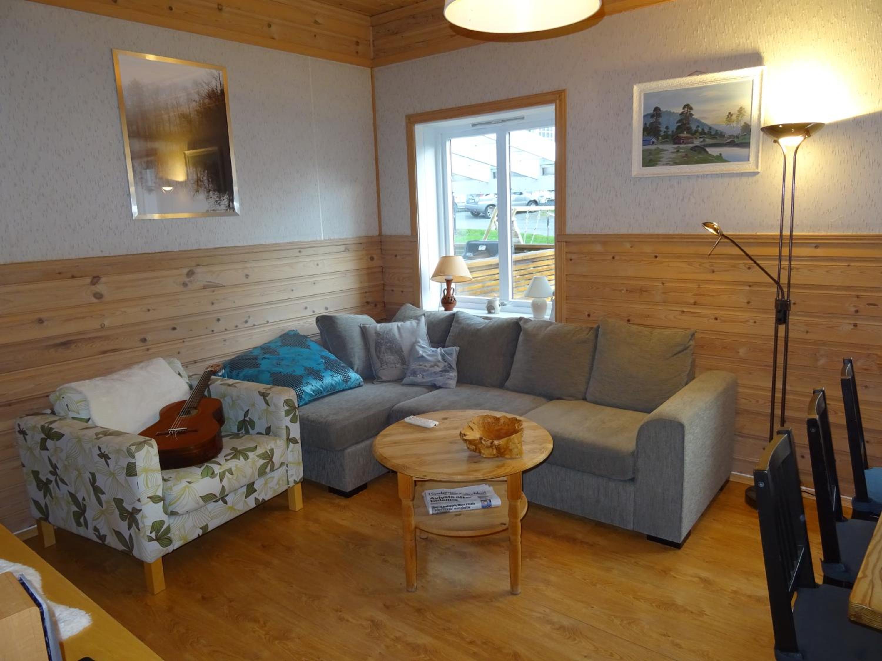 Fjordshelter- Cozy townhouse view 2