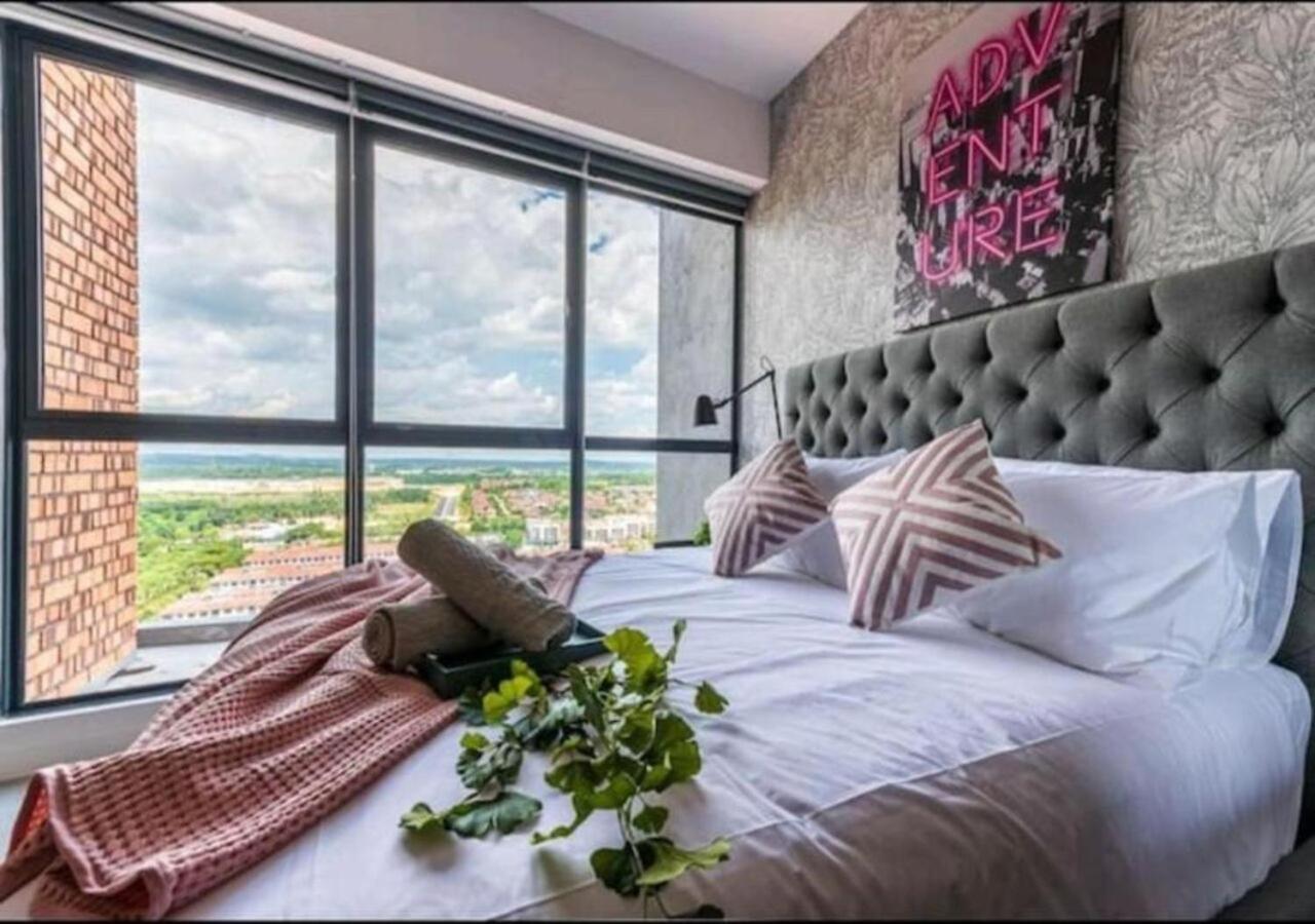 Hotel Klia Glorybnb Bell Suites