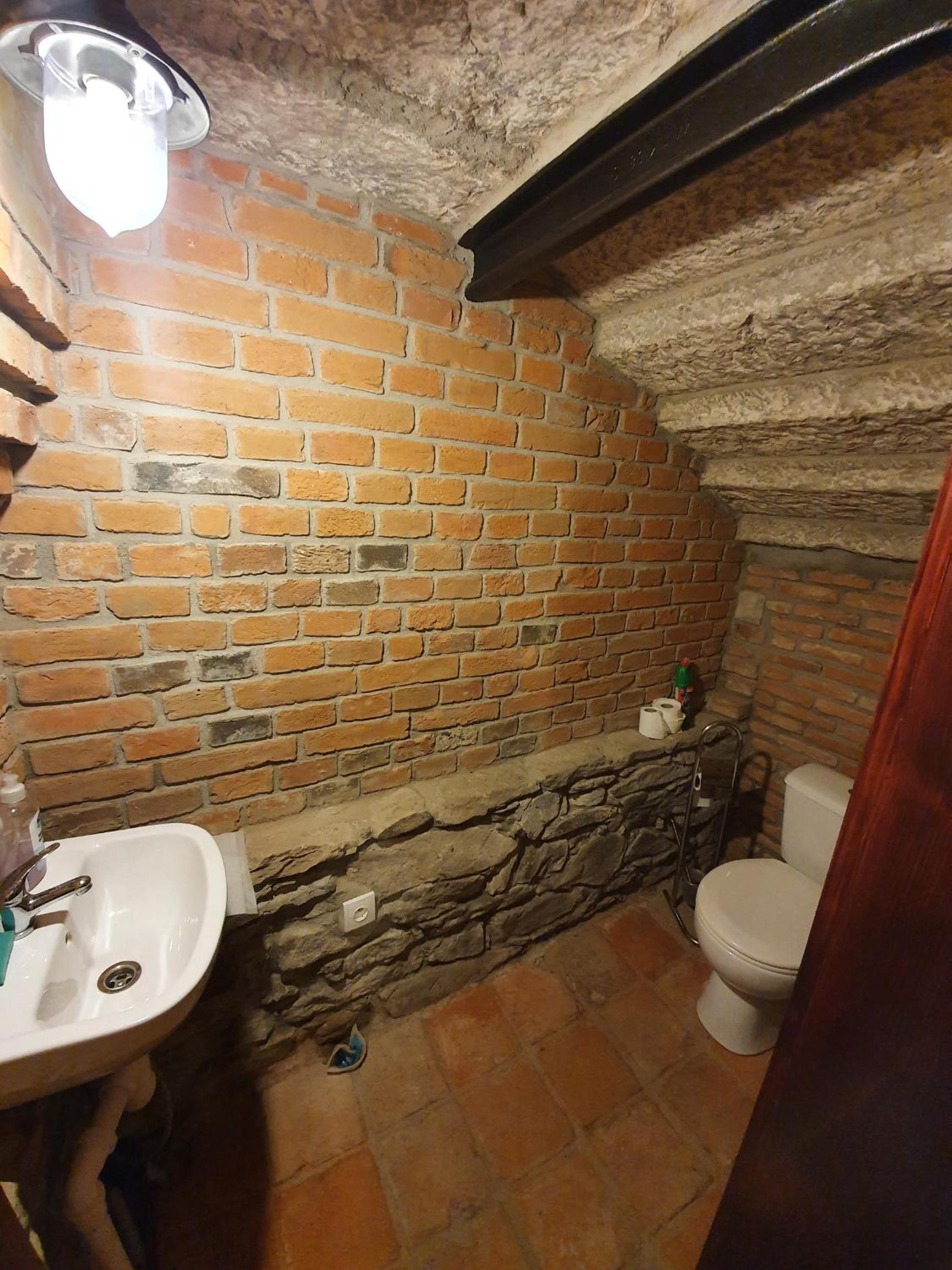 Photo 80