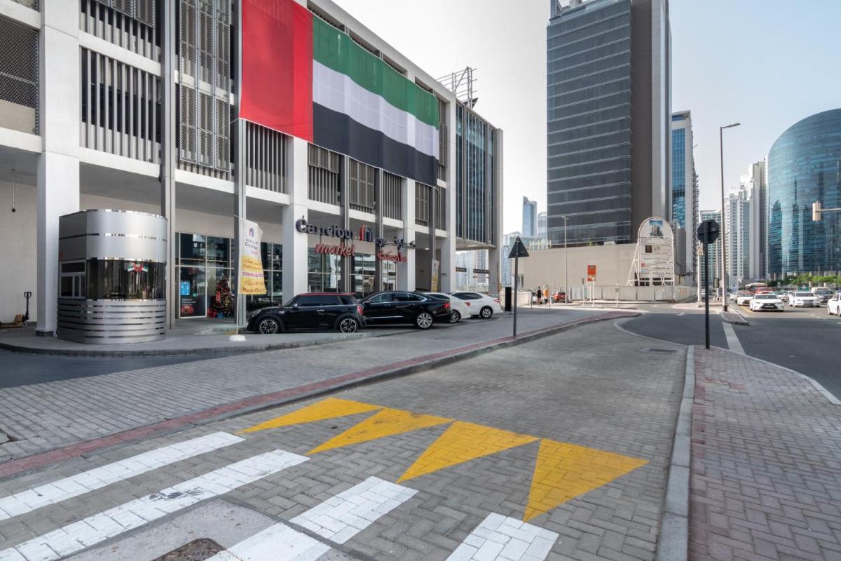 The Smart Concierge - Damac Prive