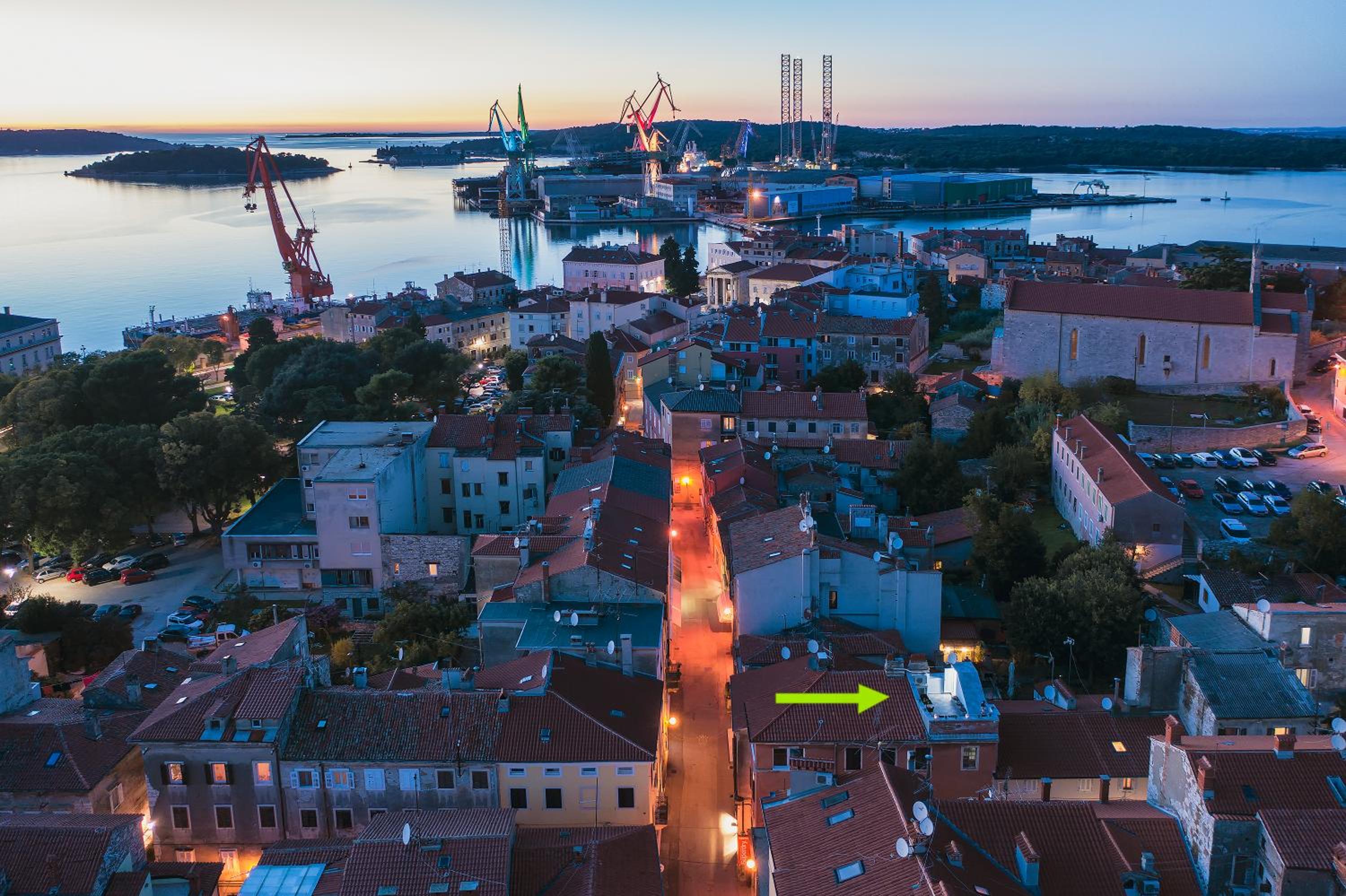 Hotel Apartment De Ville 2020 with free parking - Image 1