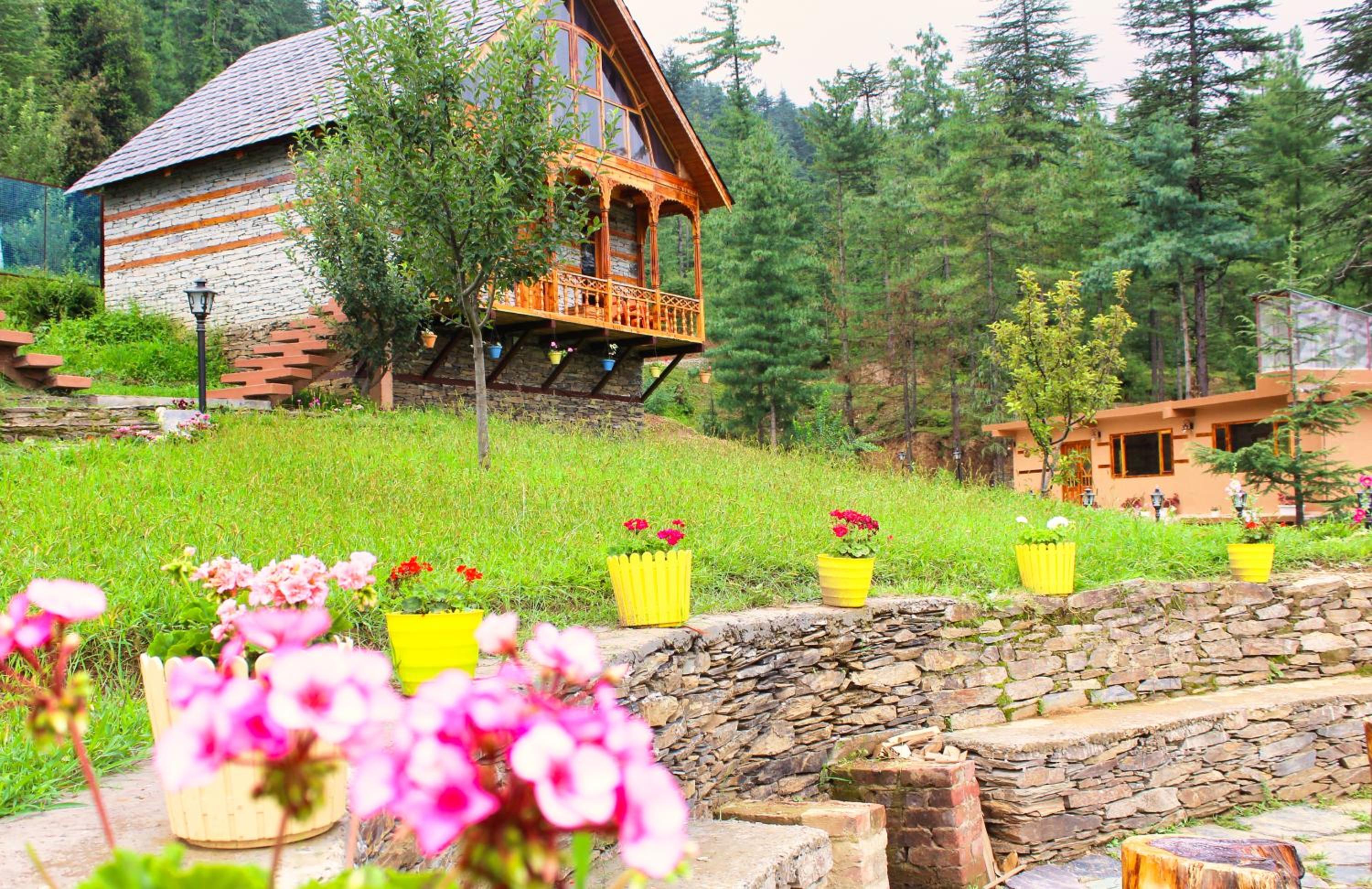 WoodVista Cottages
