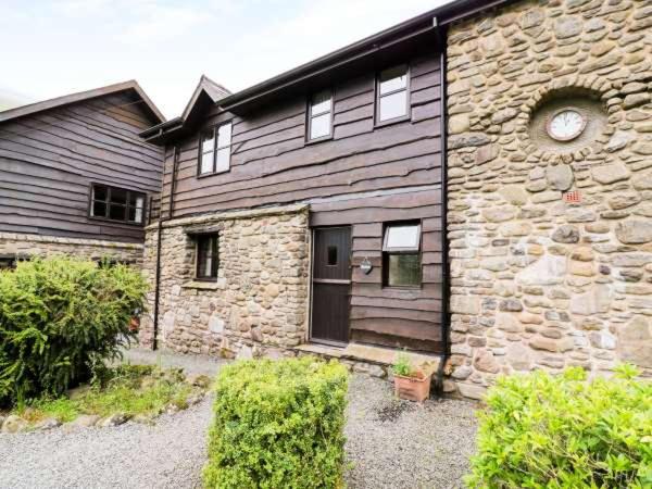 Hotel Cwm Chwefru Holiday Cottages - Image 1