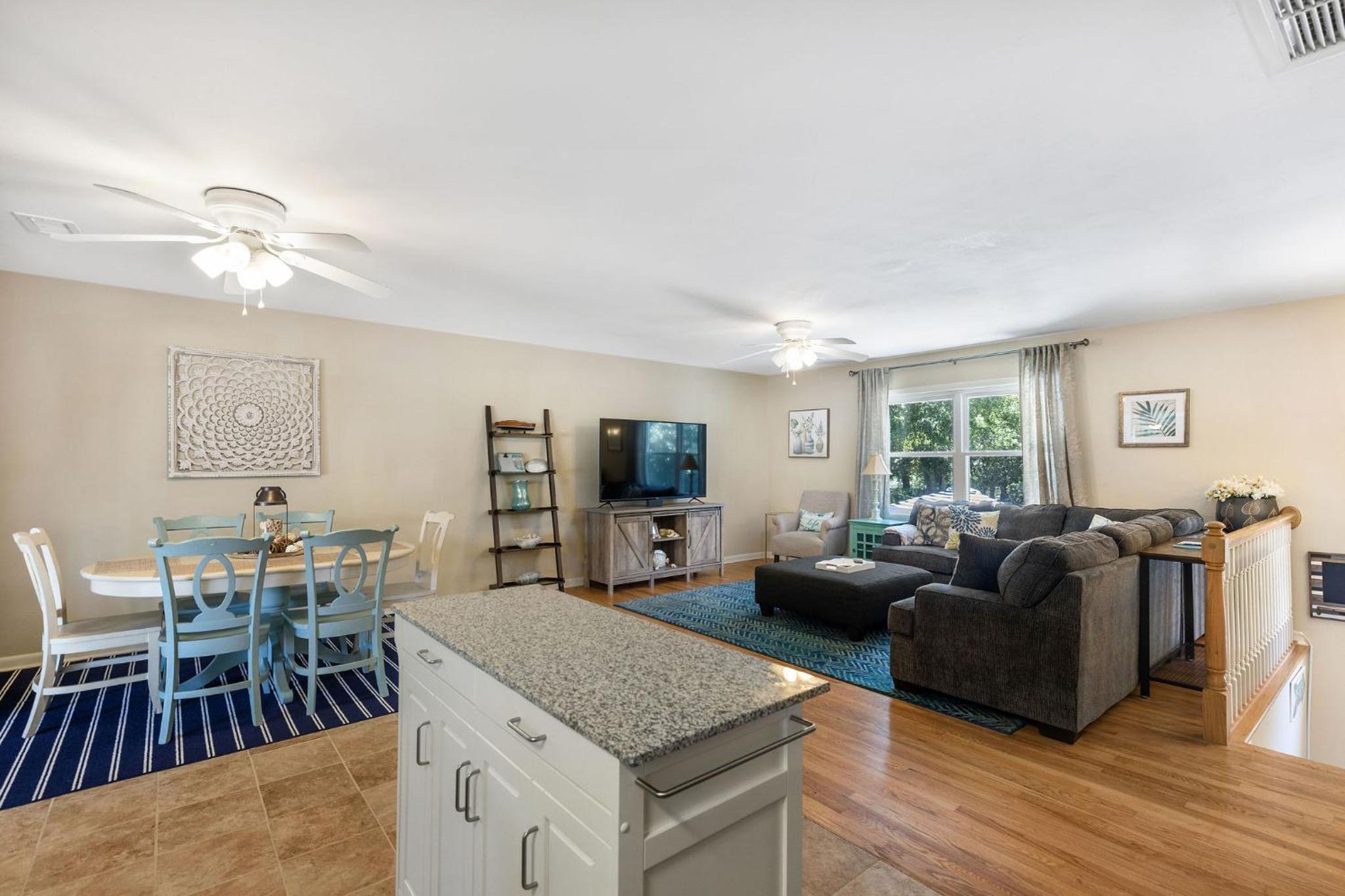 1010 E Ashley - Two Kitchens - Steps to Beach view 4