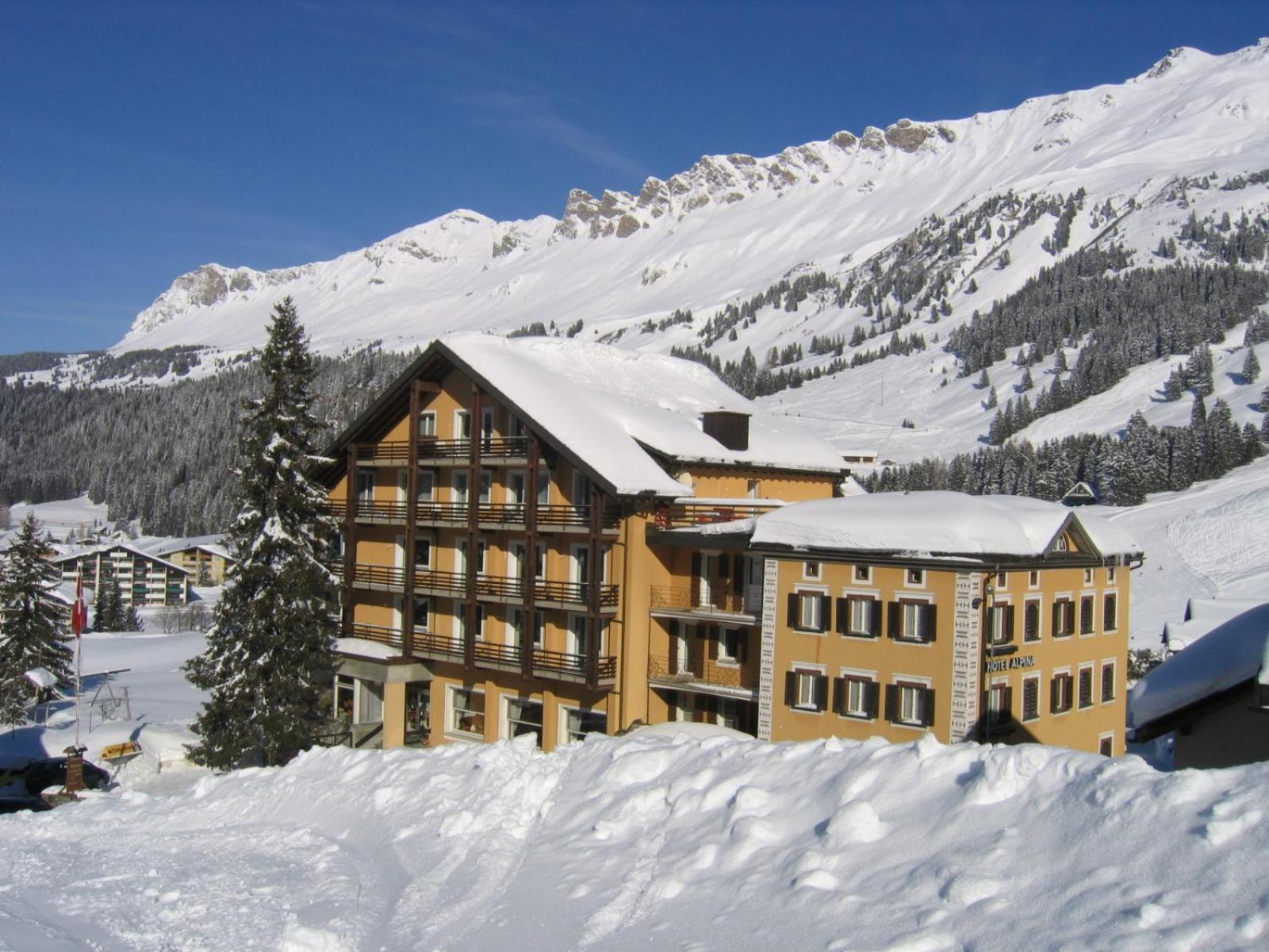 Hotel Alpina Parpan - Image 1