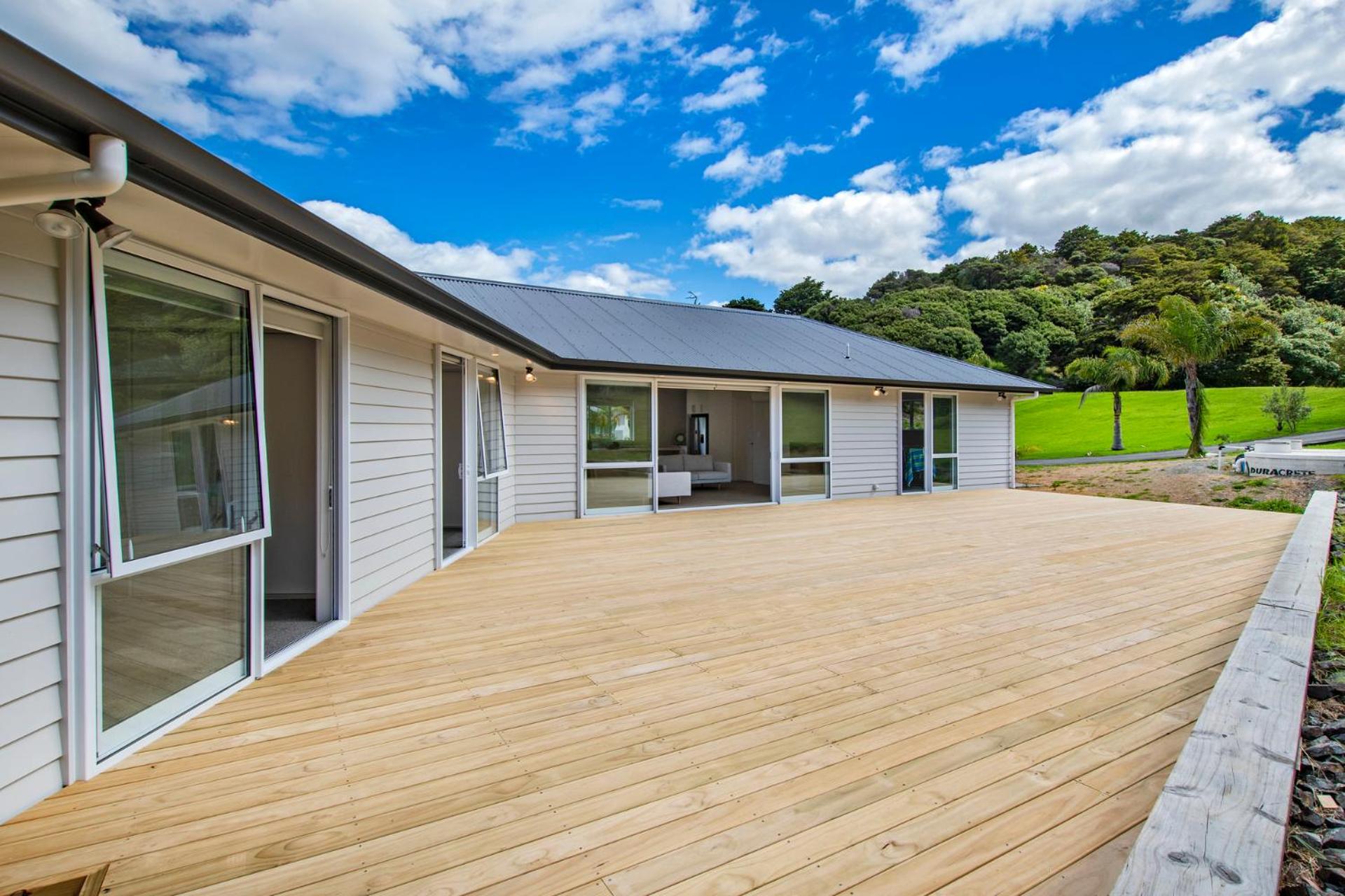 The Platinum Rendezvous - Matapouri Holiday Home view 5