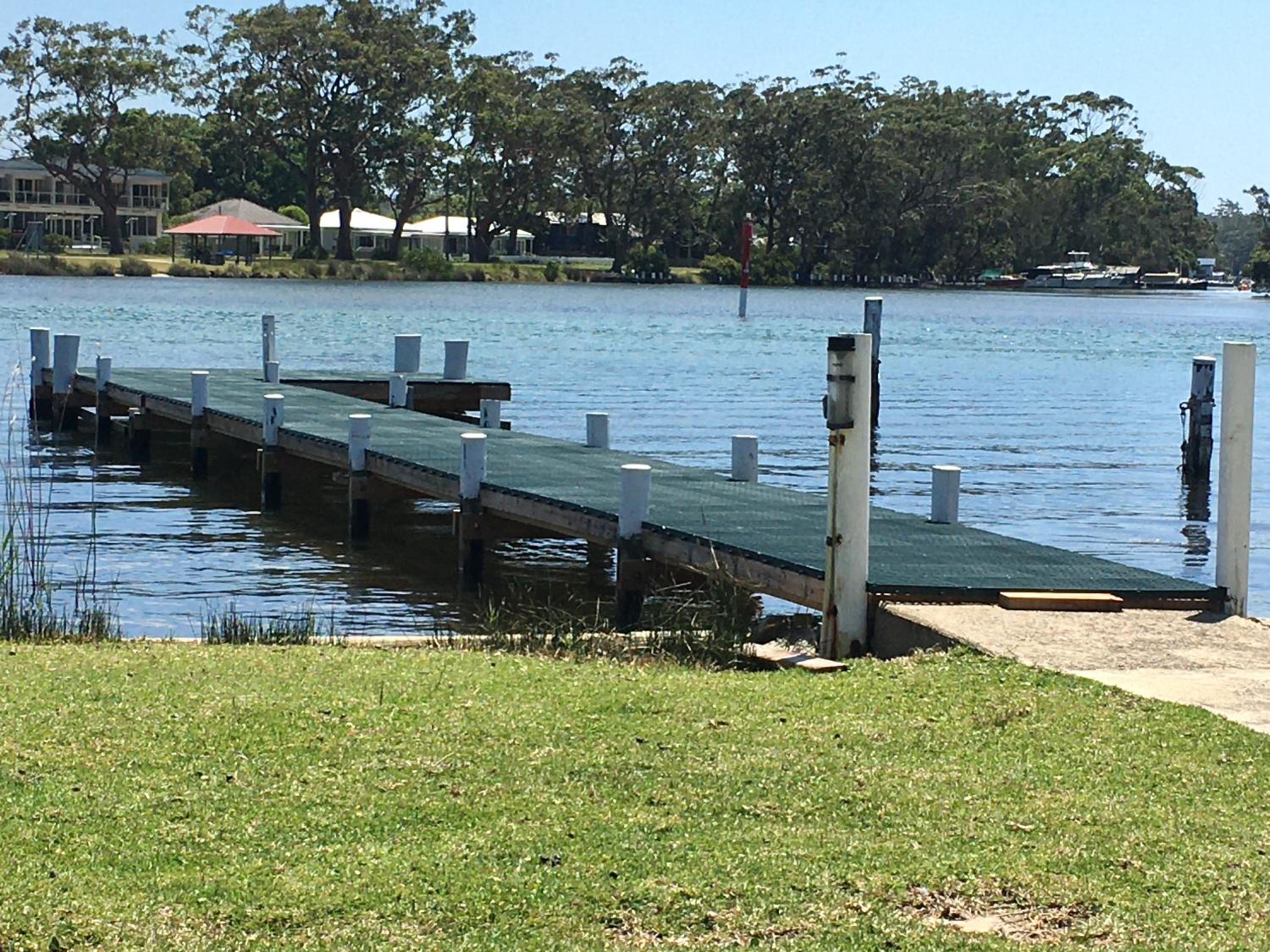 Riverfront Cottage in Booderee National Park at Christians Minde