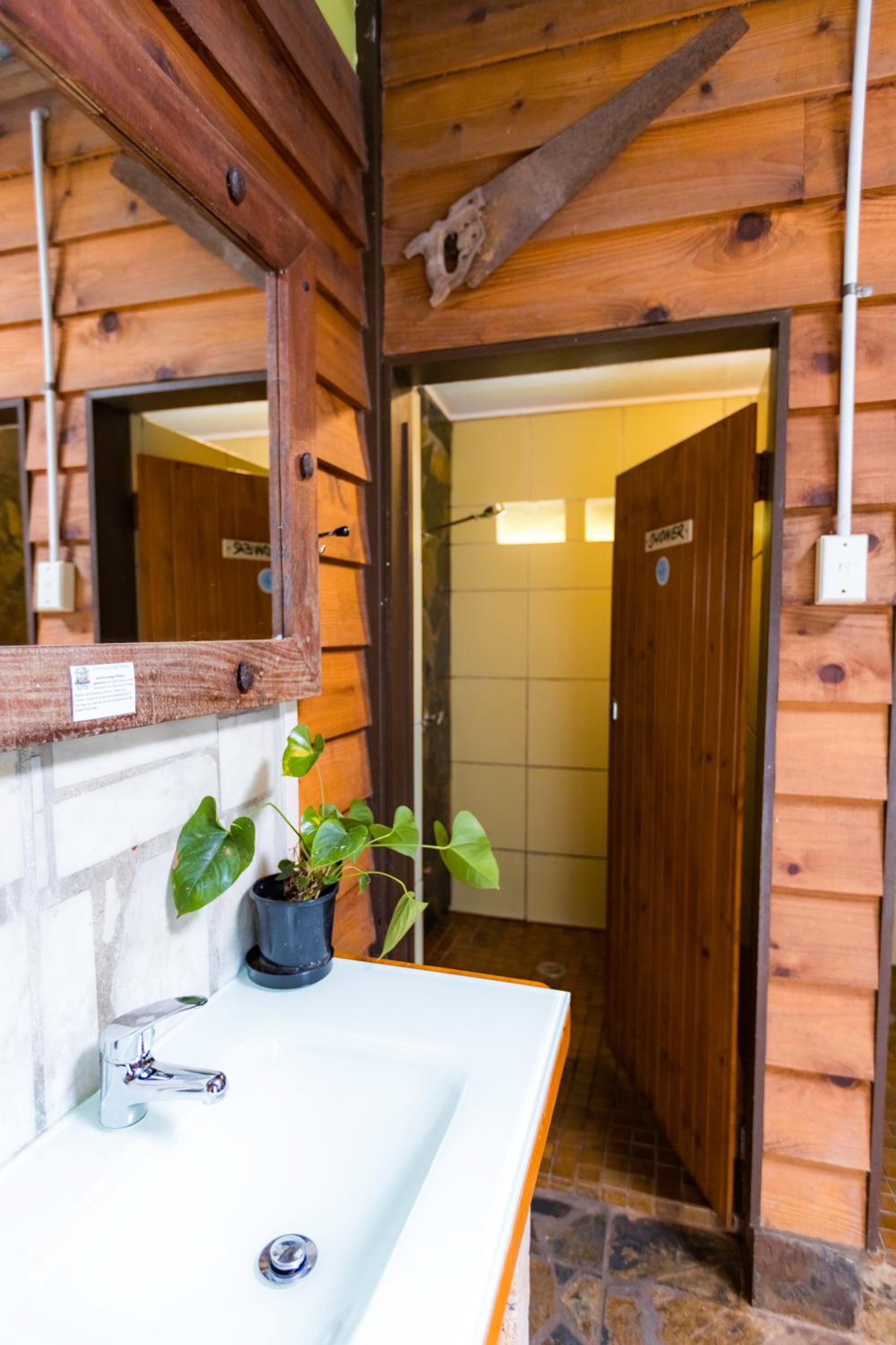 On The Wallaby Eco Lodge