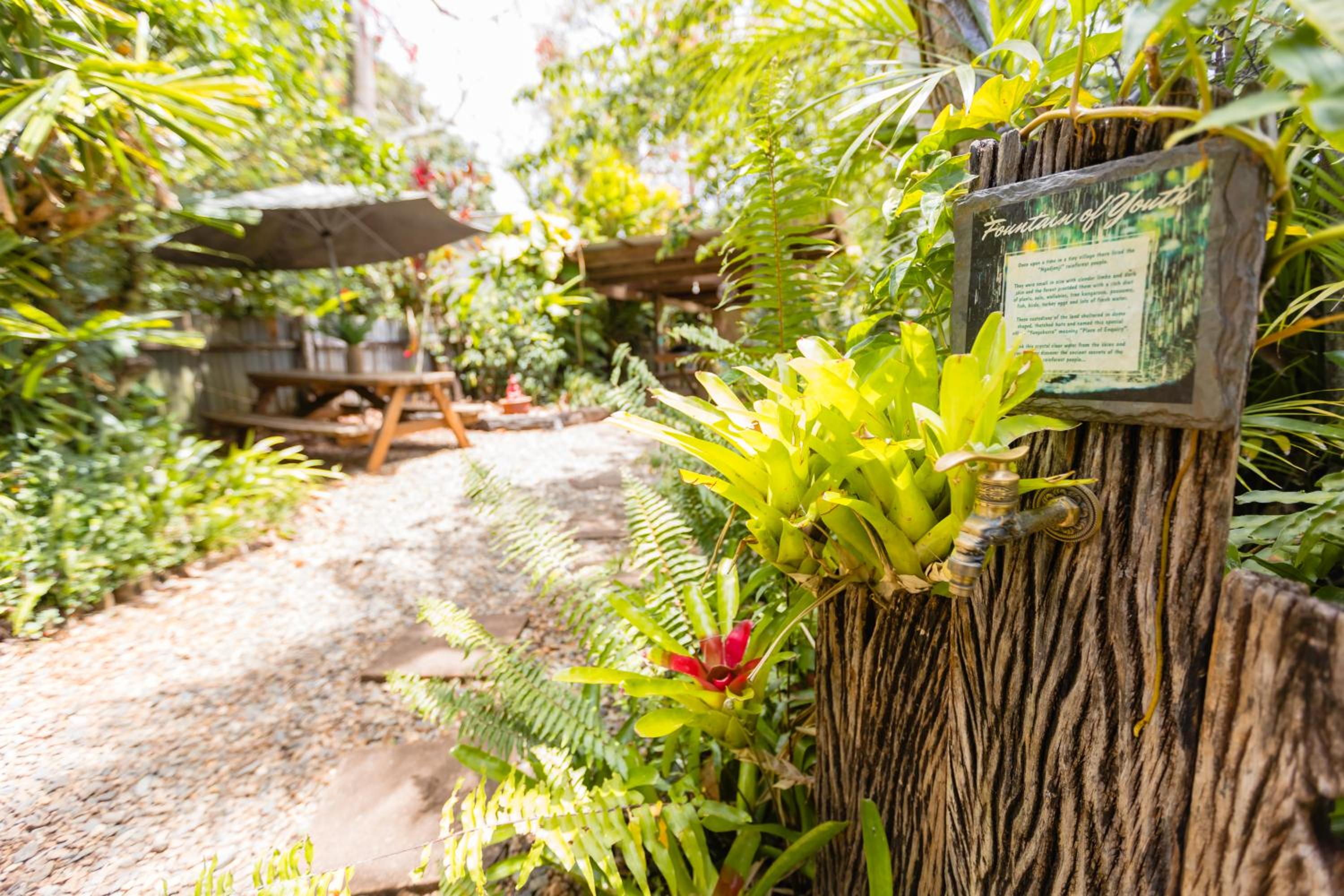 On The Wallaby Eco Lodge