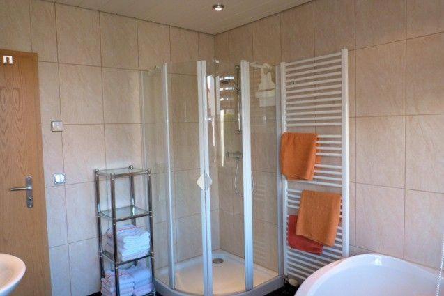 Wernigerode-Ferienwohnung-Schultz en Wernigerode — bathroom