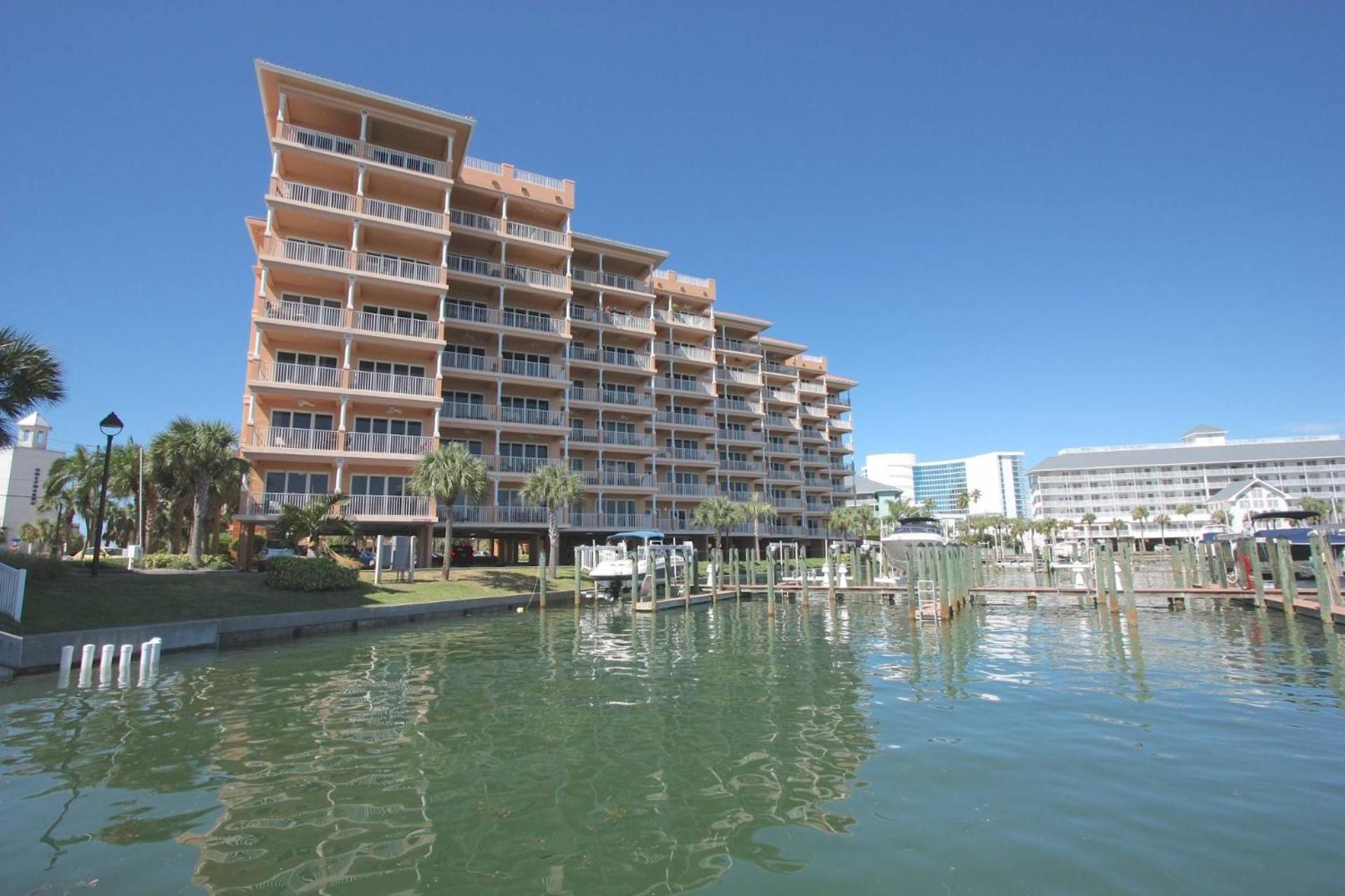 206 Harborview Grande view 5