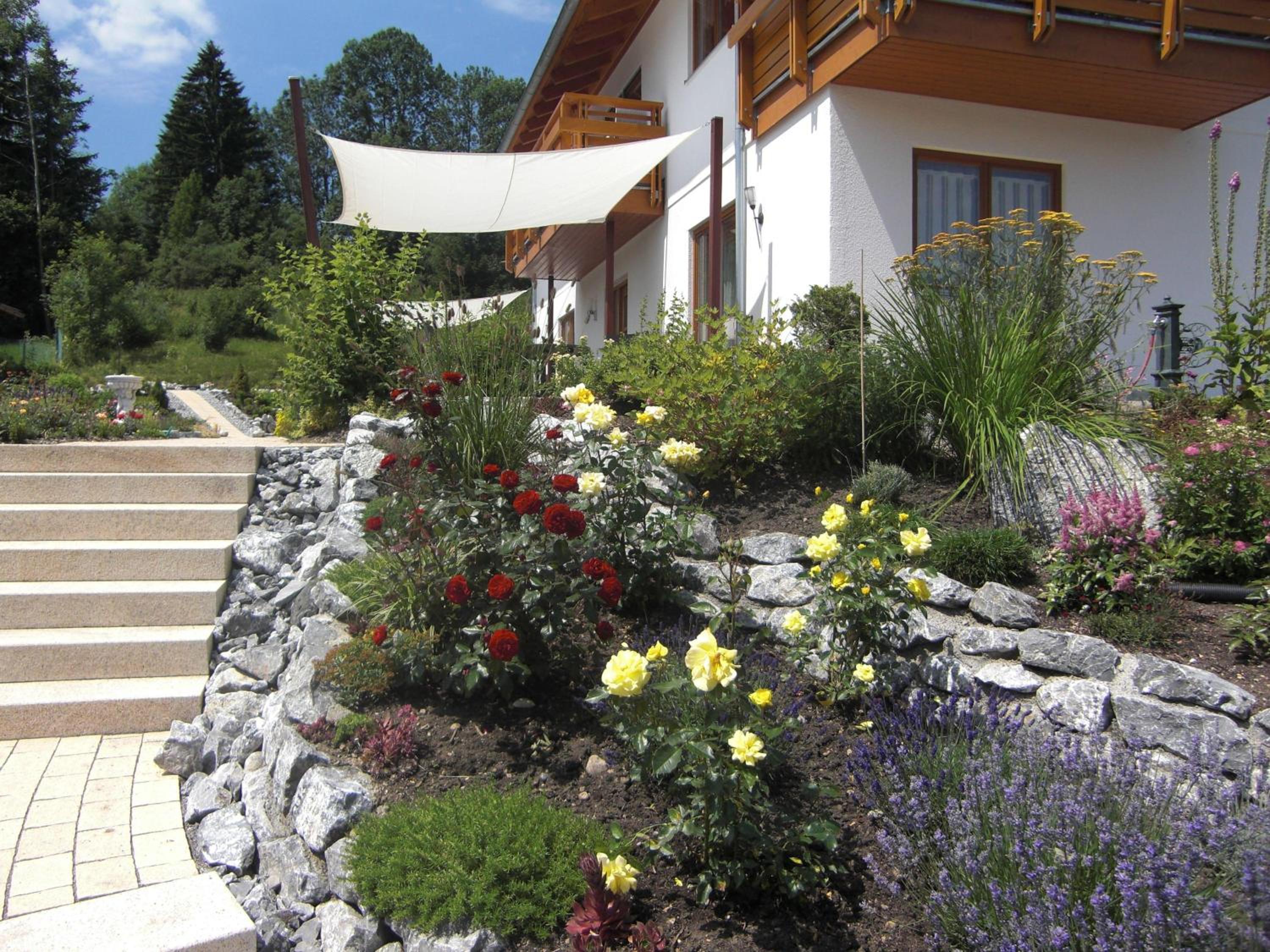 Apart-Studio-am-Rosengarten view 2
