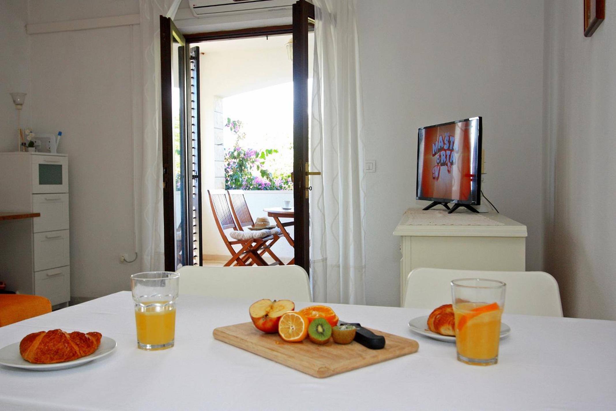 Apartments Omo 1 view 2
