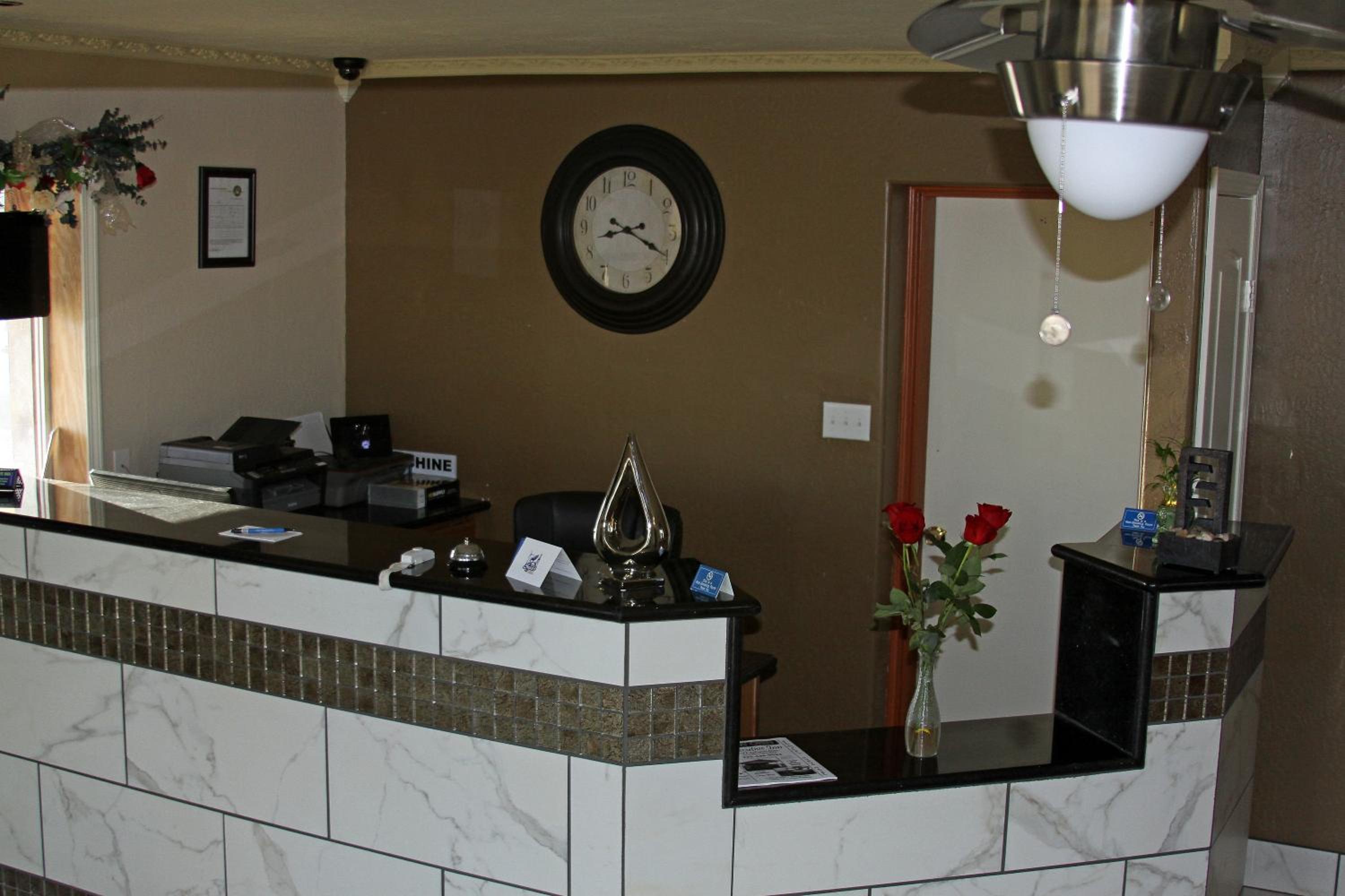 Executive Inn Snyder