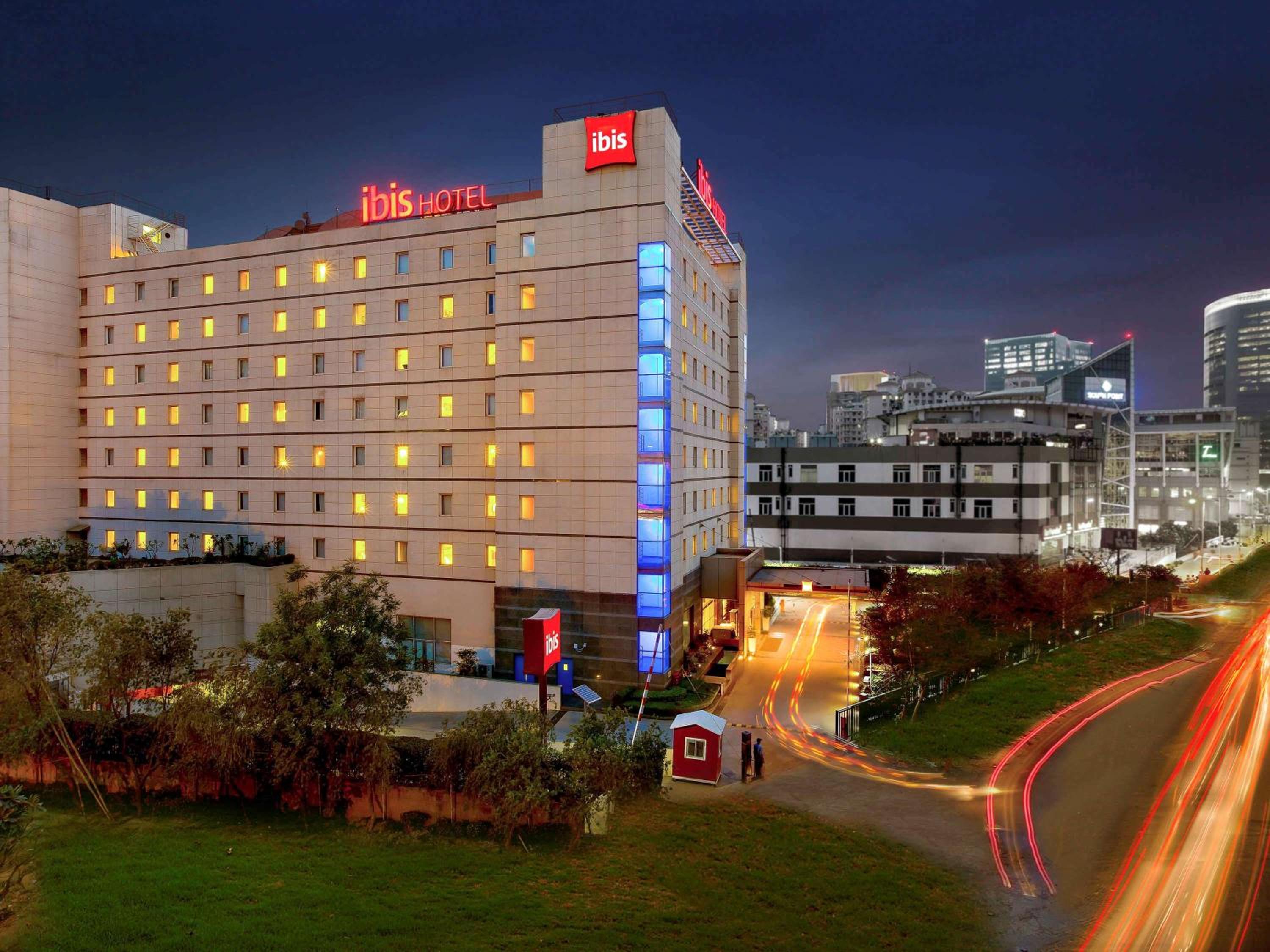 Gurgaon Vacations - ibis Gurgaon Golf Course Road - An Accor Brand - Property Image 1