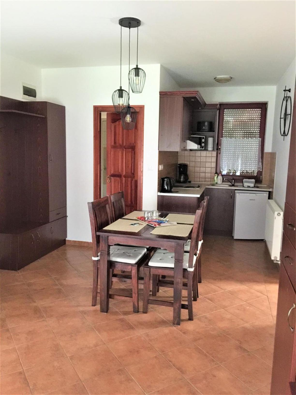 Cherry Apartmanház