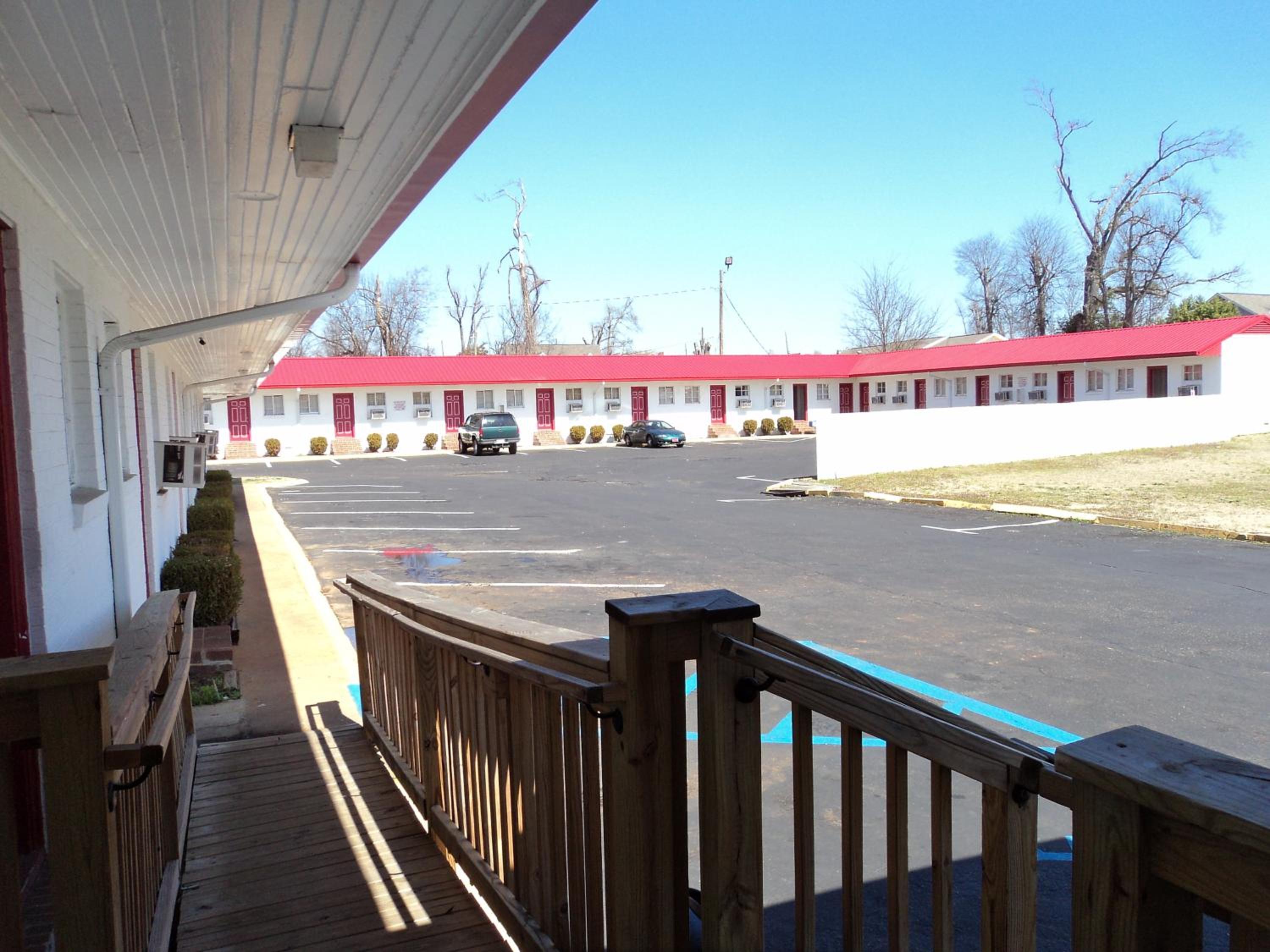 Ole English Inn