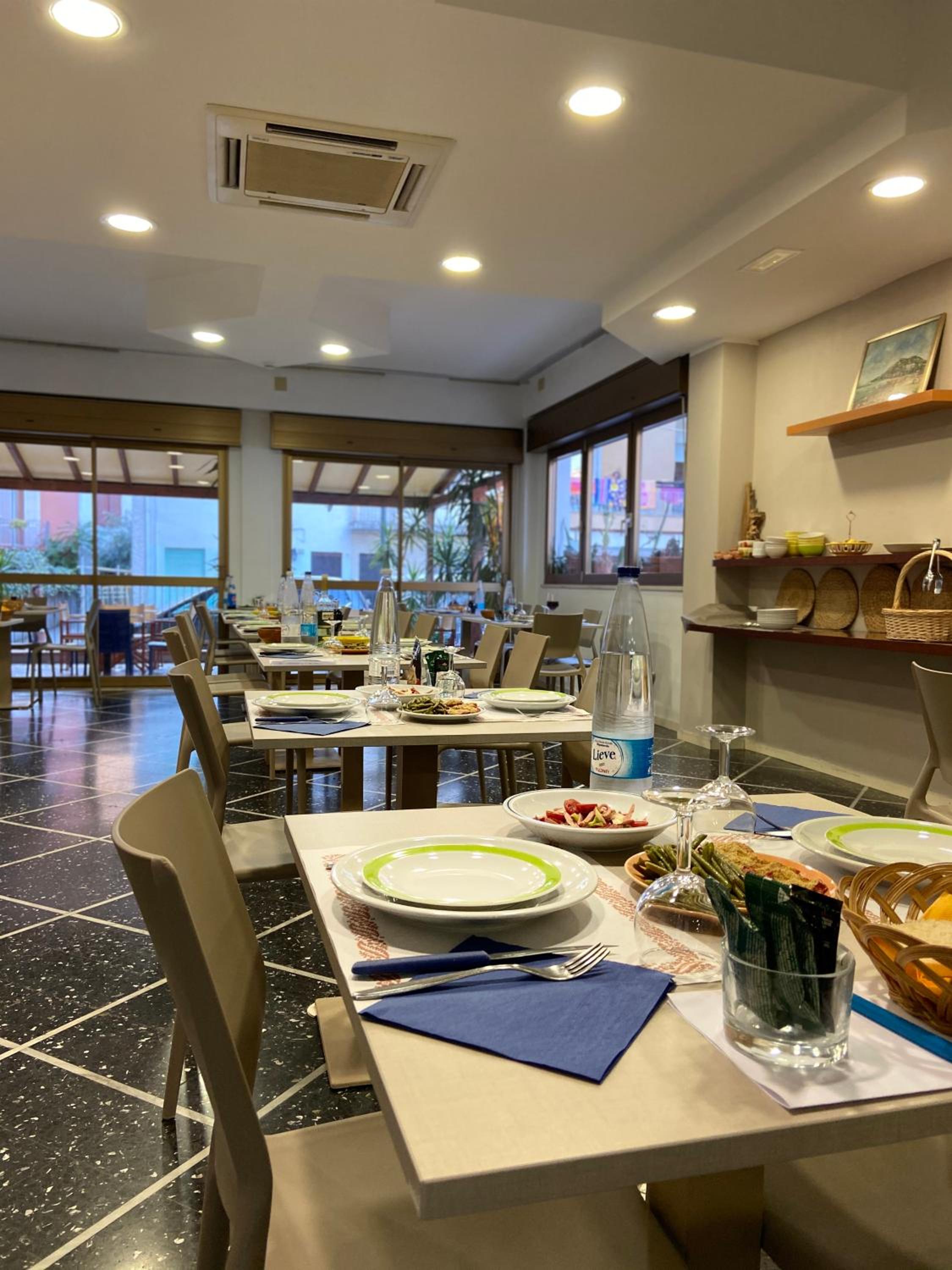 restaurant