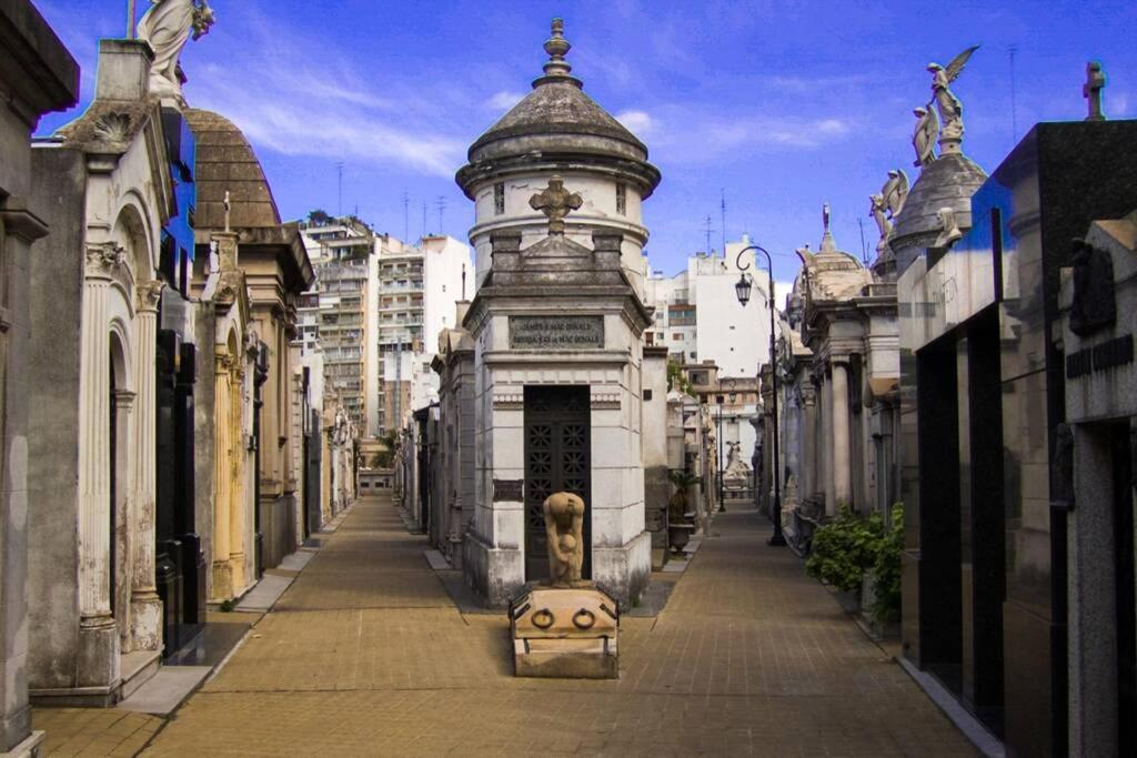 Relaxing one bedroom apt in the heart of Recoleta