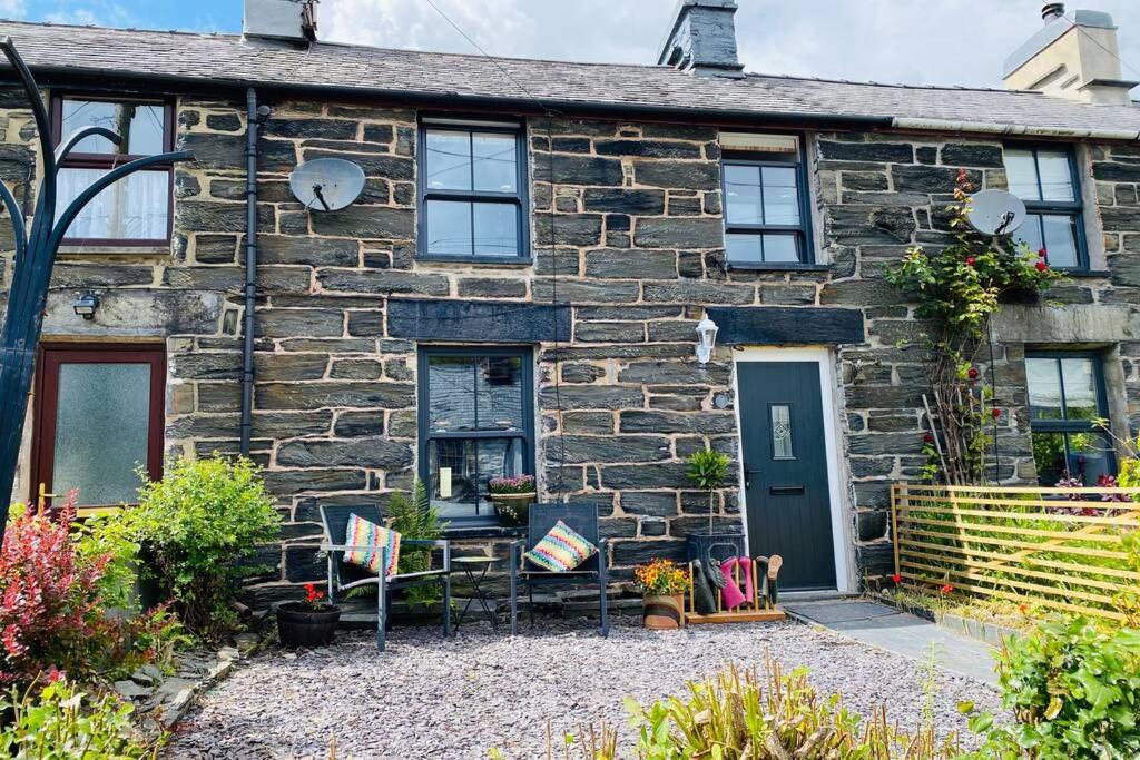 Pen y Cwm Cottage view 2
