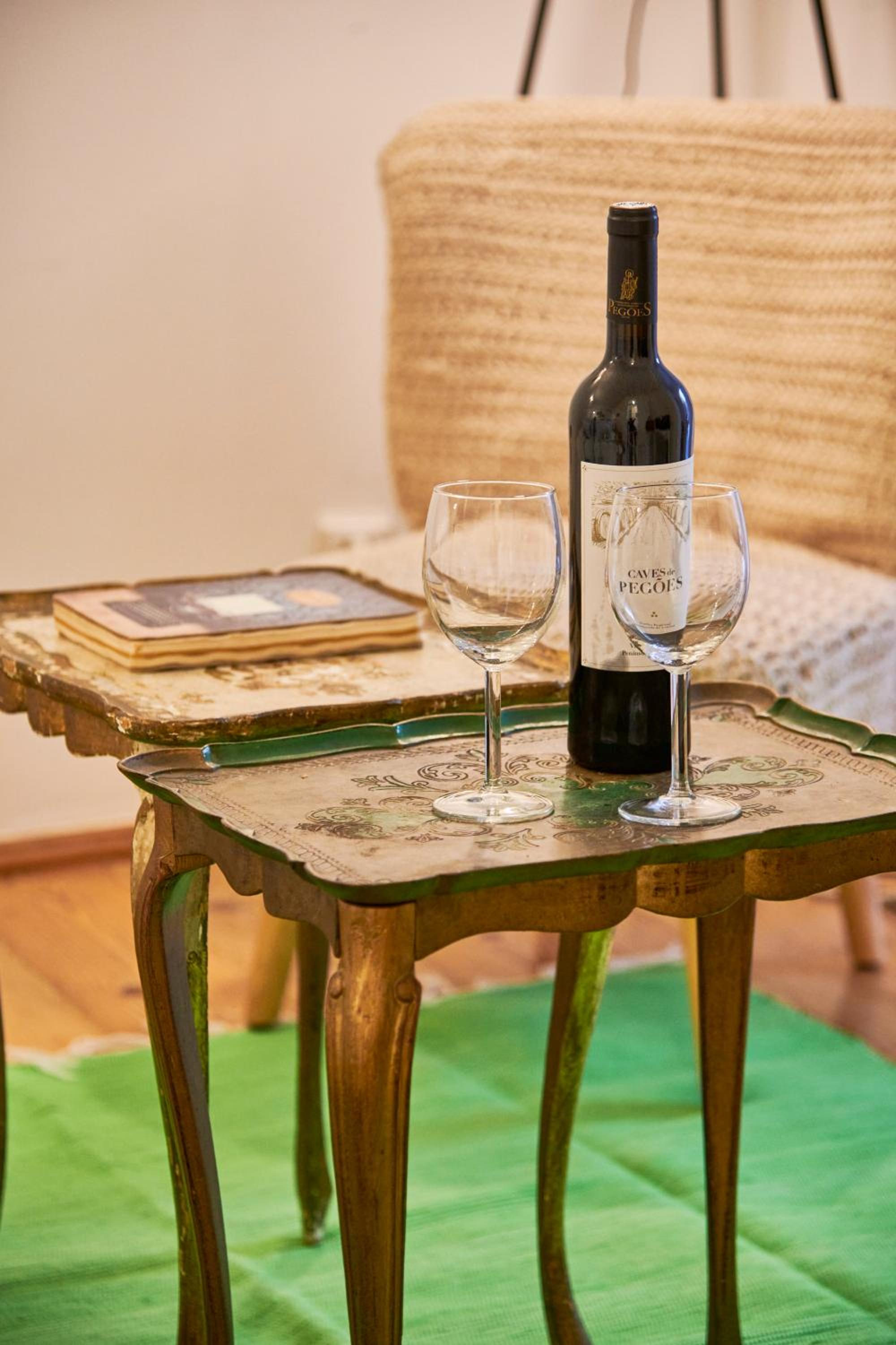 Spacious Bairro Alto Apartment With Courtyard, By TimeCooler view 3