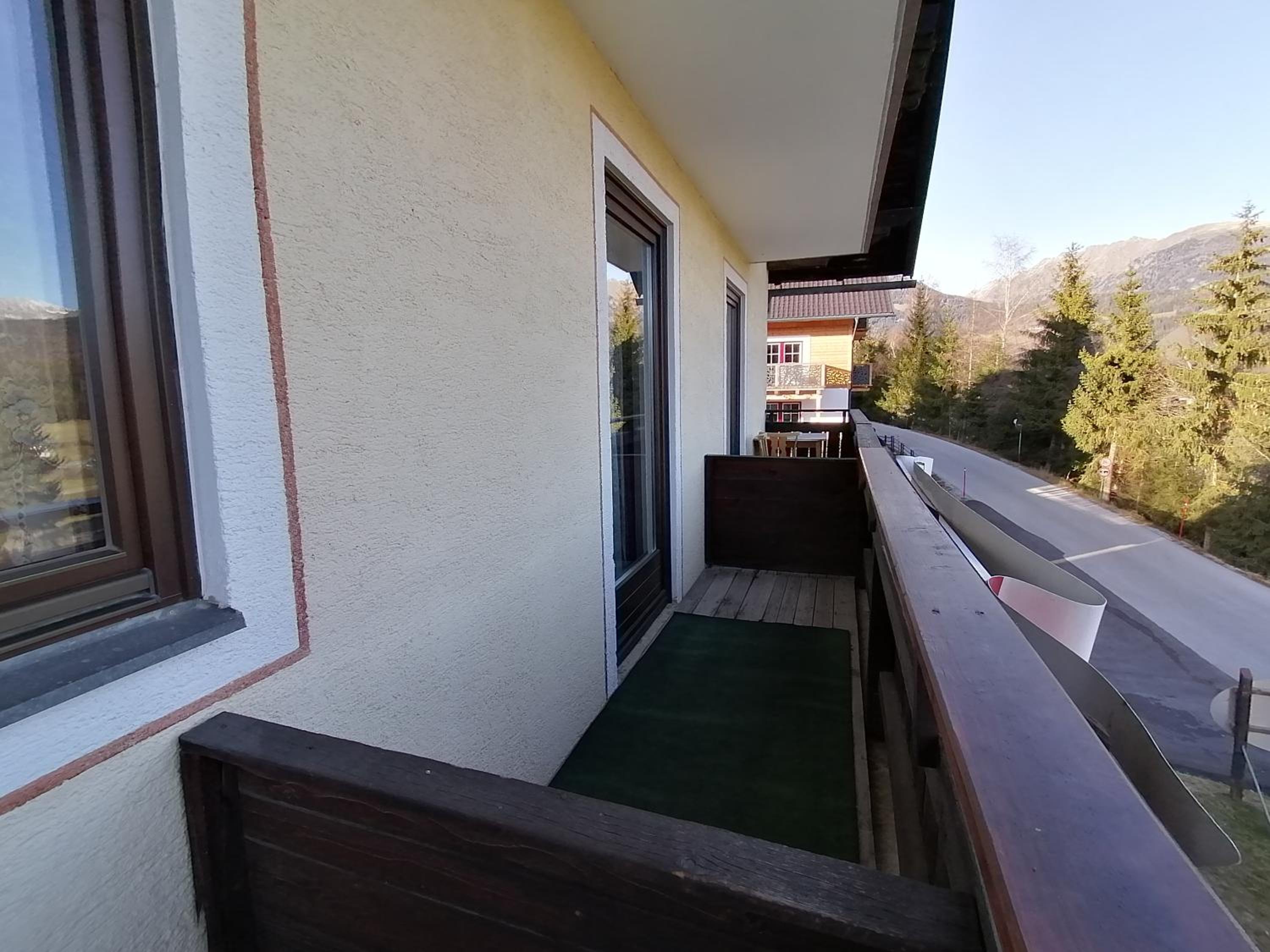 Photo 96